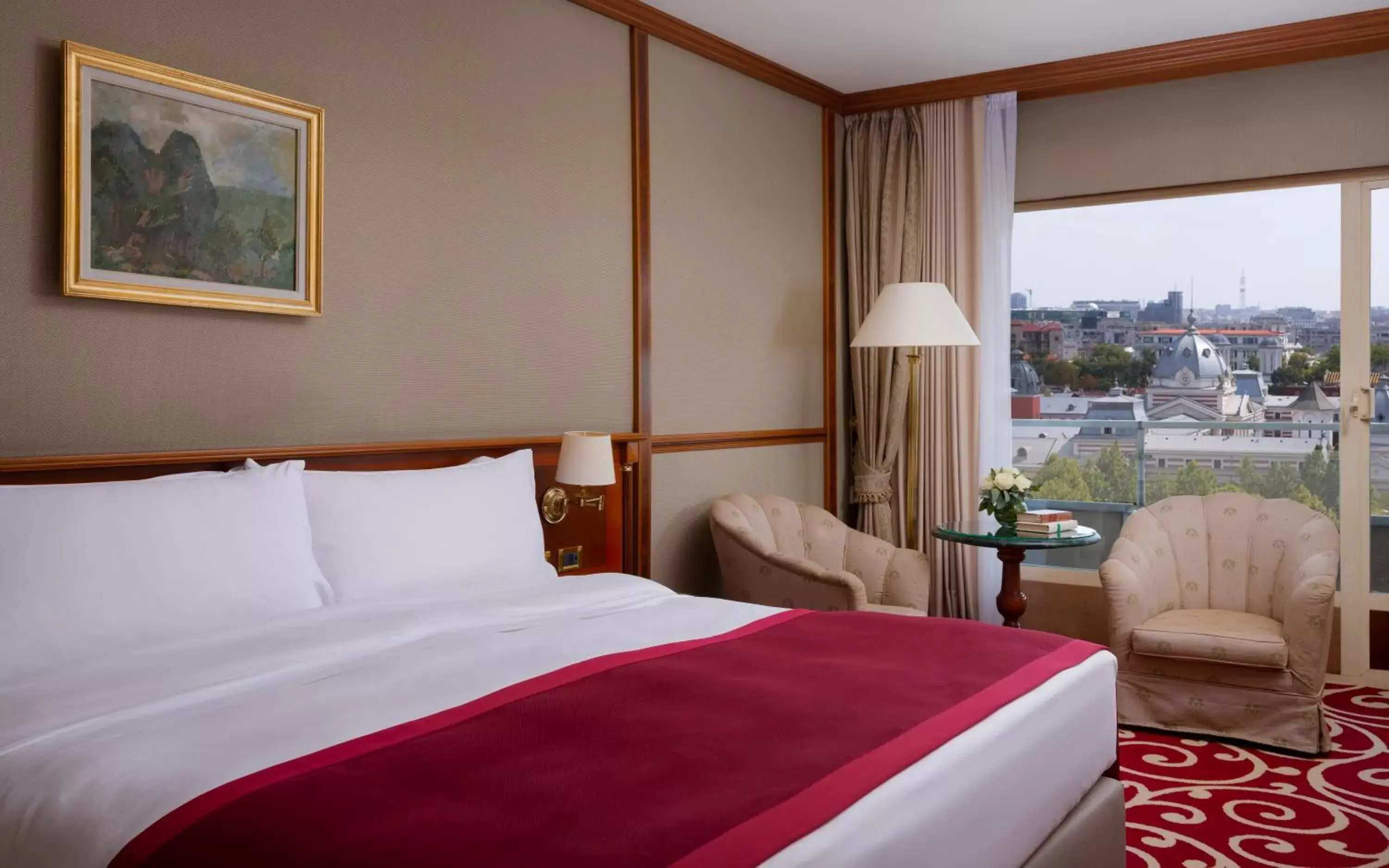 City view, Bed in Grand Hotel Bucharest