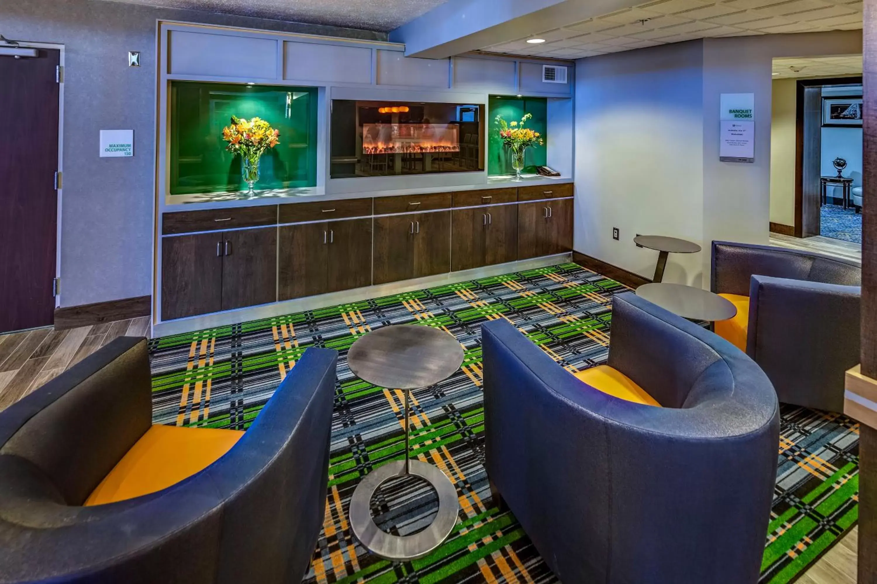 Meeting/conference room, Lounge/Bar in Holiday Inn Cleveland Northeast - Mentor, an IHG Hotel