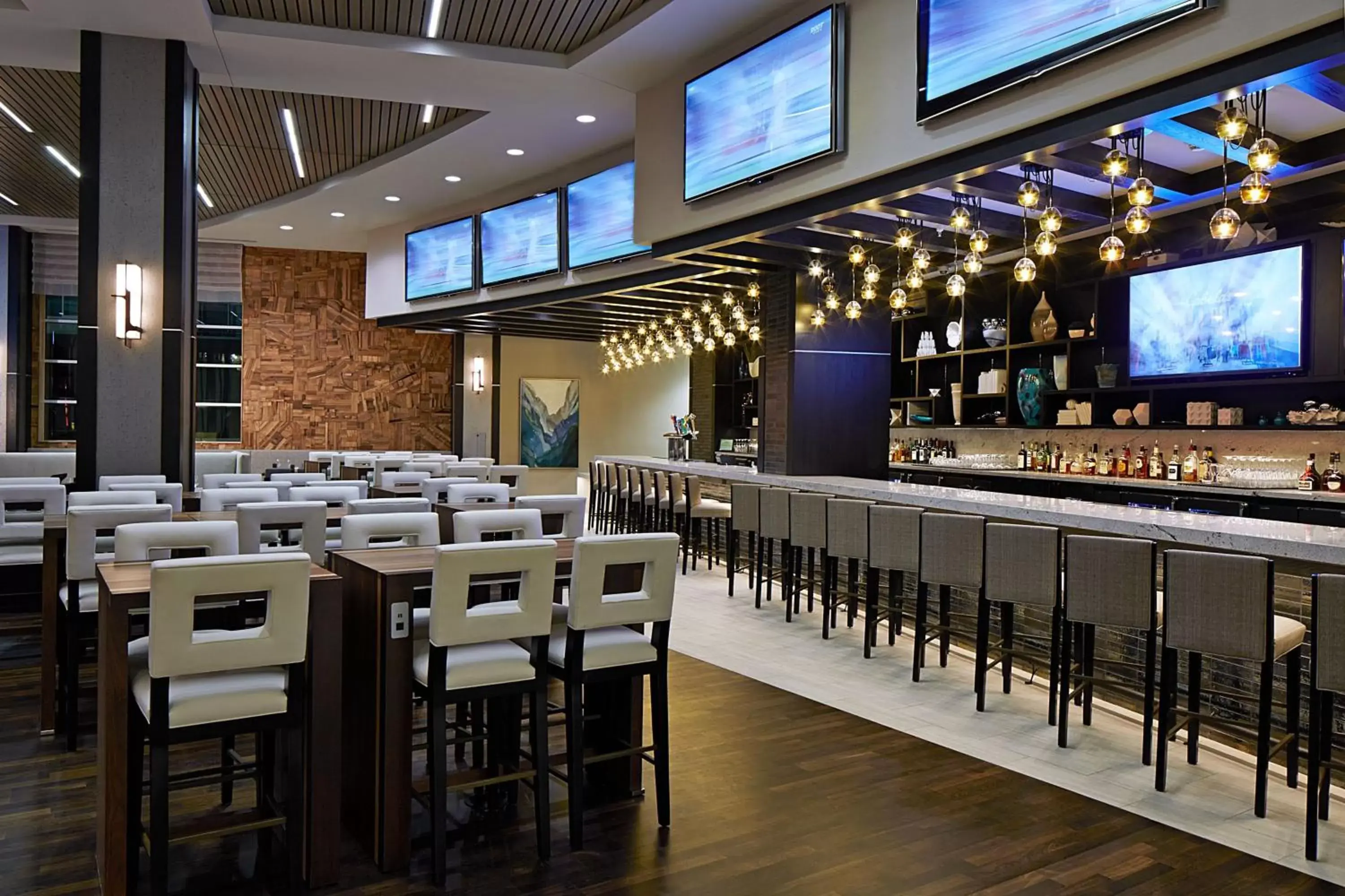 Restaurant/places to eat, Lounge/Bar in Seattle Marriott Bellevue