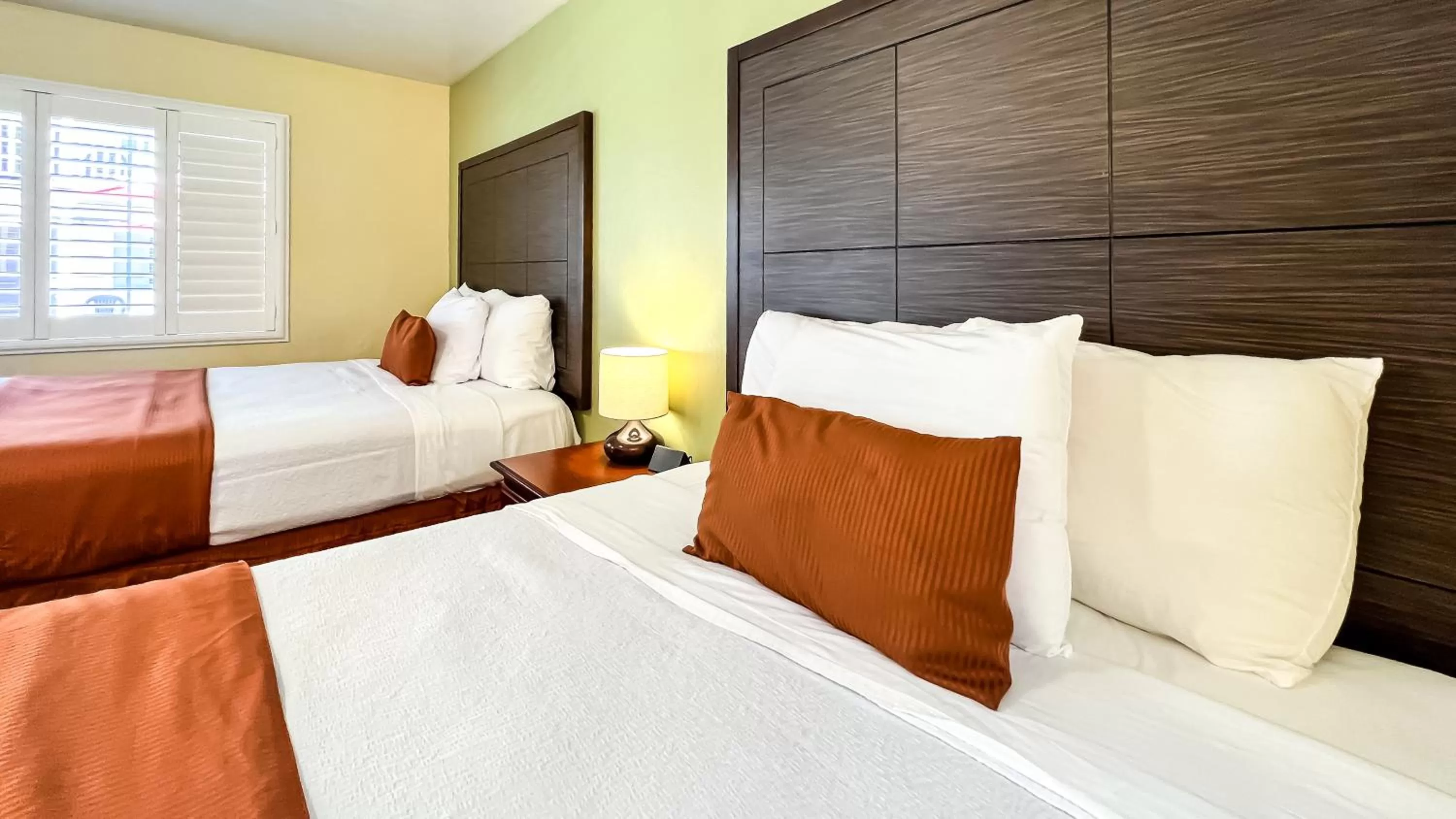 View (from property/room), Bed in The Old West Inn