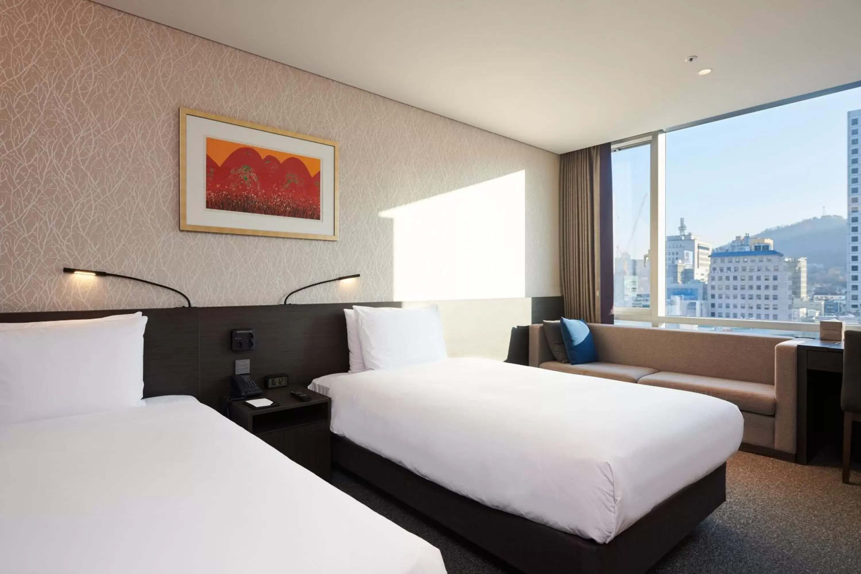 Bed in Nine Tree Premier Hotel Myeongdong 2