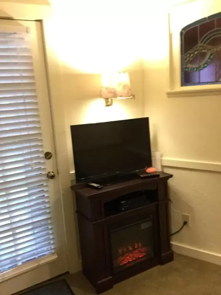 TV/Entertainment Center in Alexander's Lodge