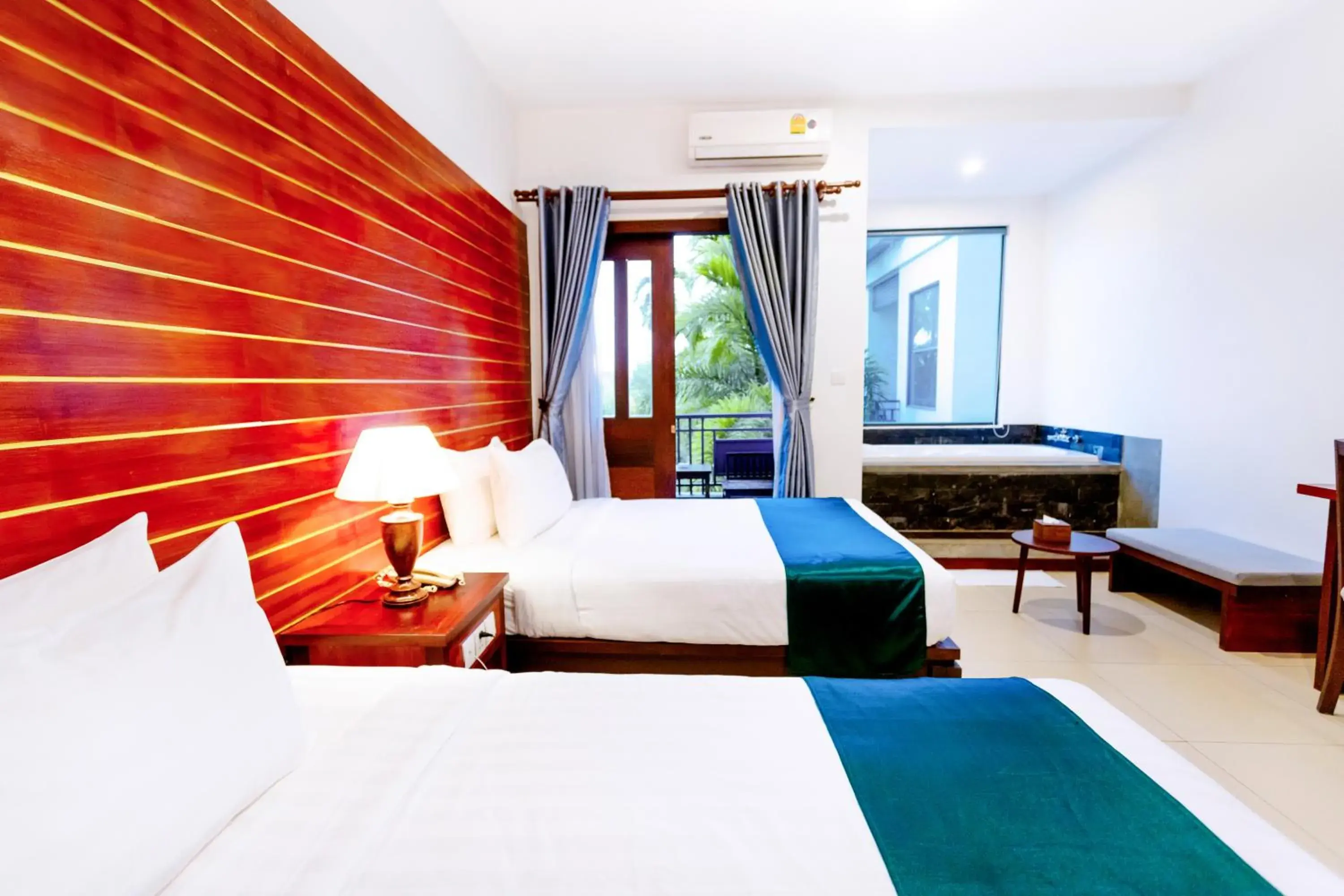 Photo of the whole room, Bed in Green Amazon Residence Hotel