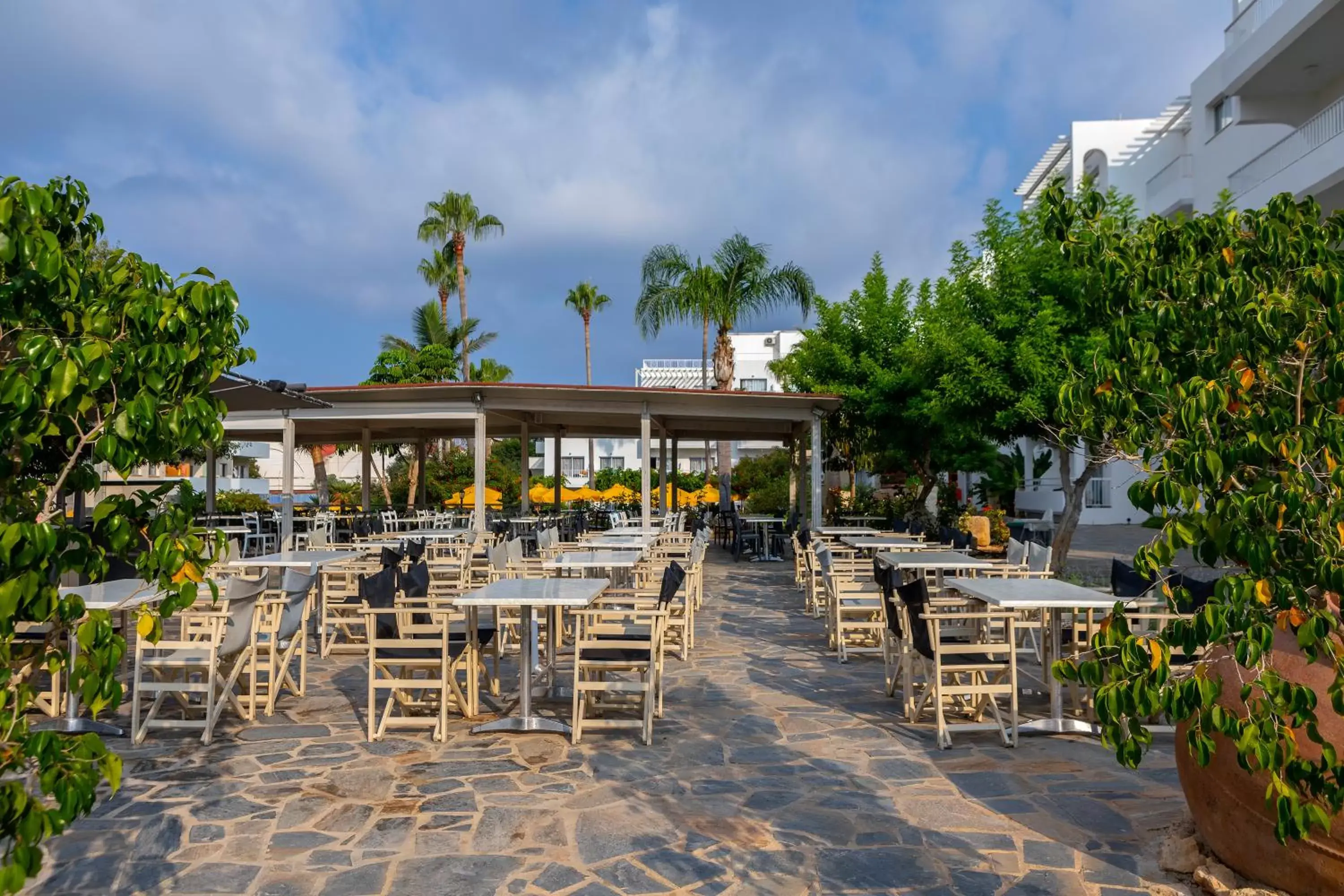 Restaurant/Places to Eat in Mayfair Hotel formerly Smartline Paphos