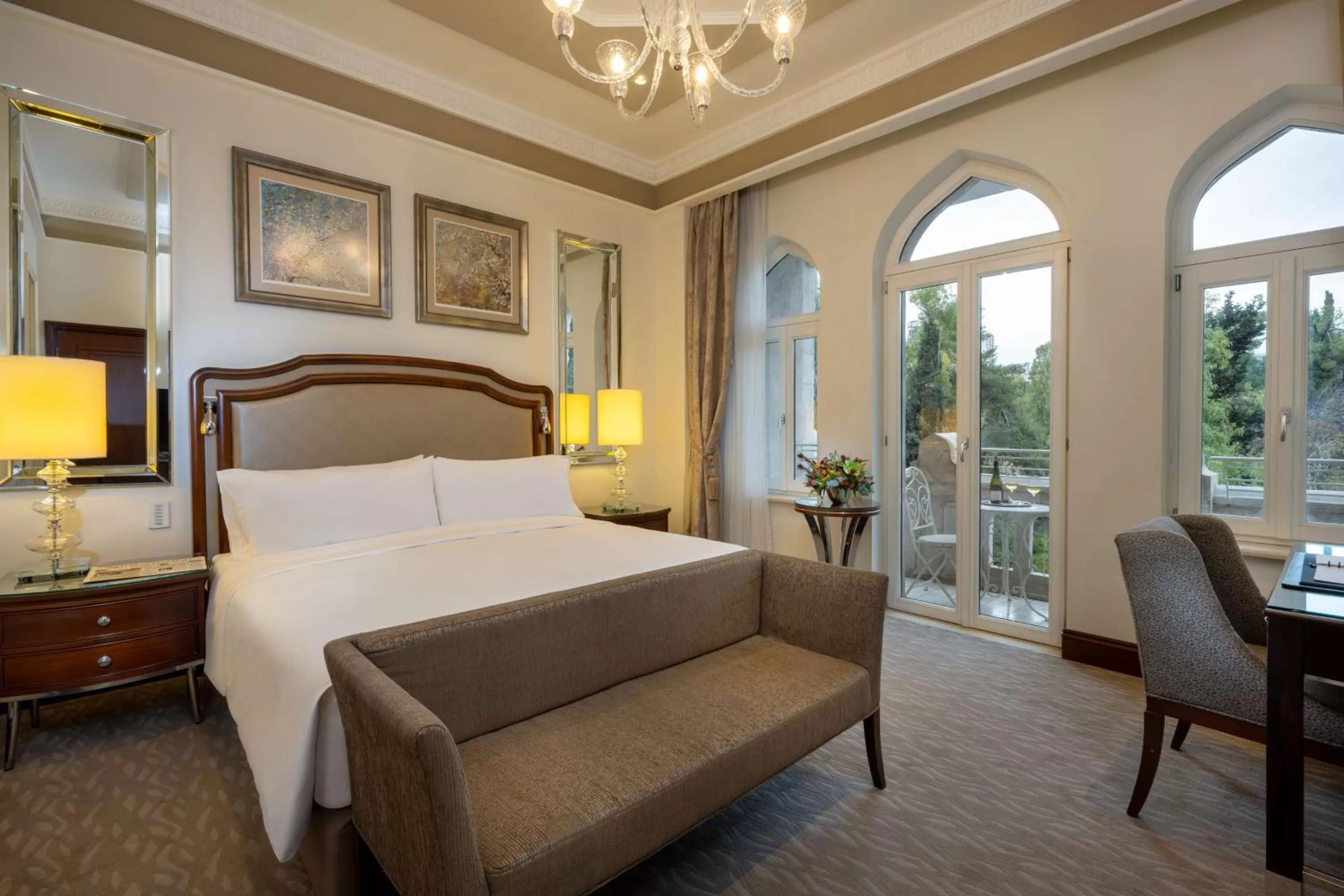 Bed in Waldorf Astoria Jerusalem