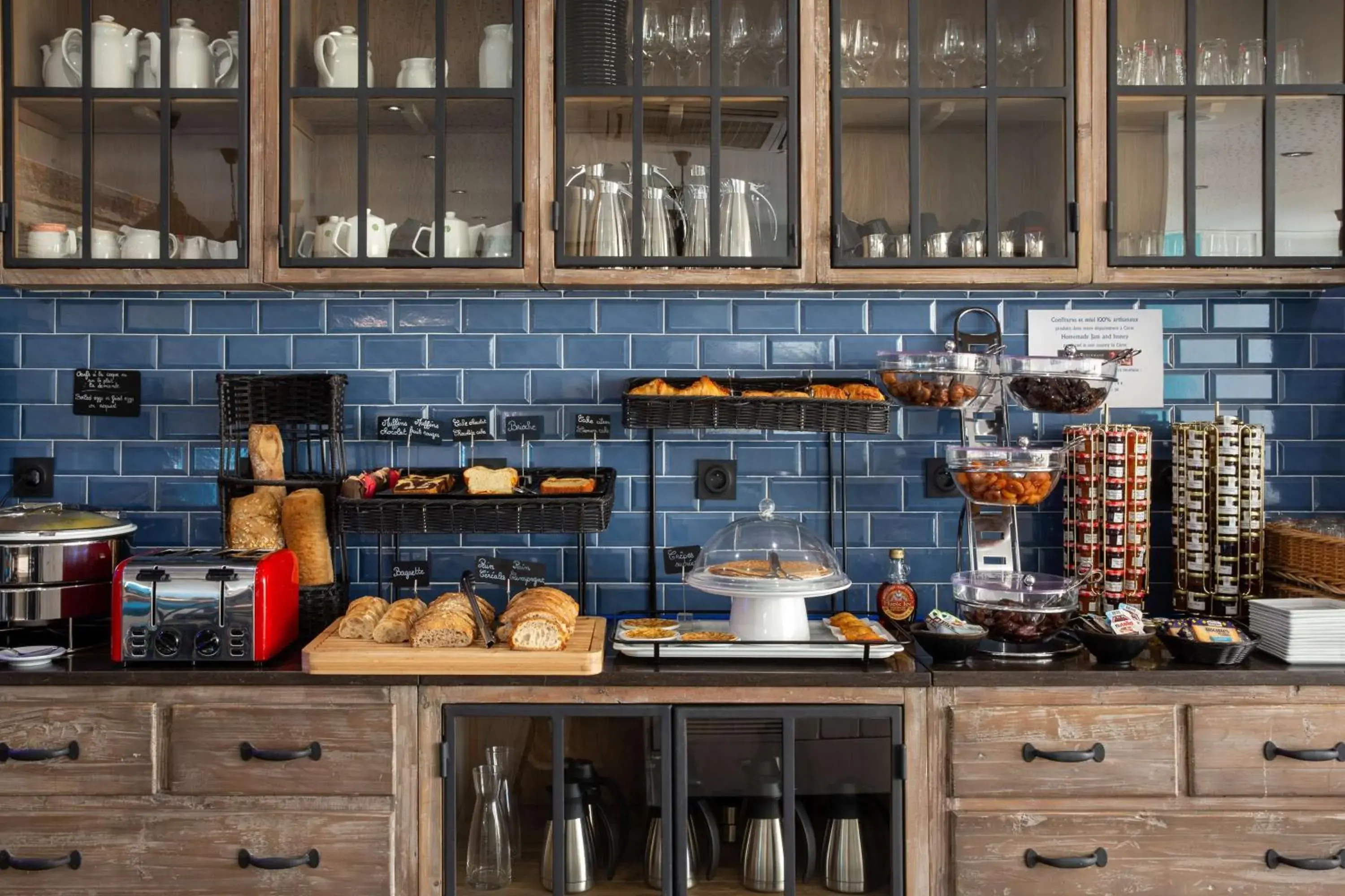 Breakfast in Best Western Plus Hotel Canet-Plage Breakfast in Best Western Plus Hotel Canet-Plage