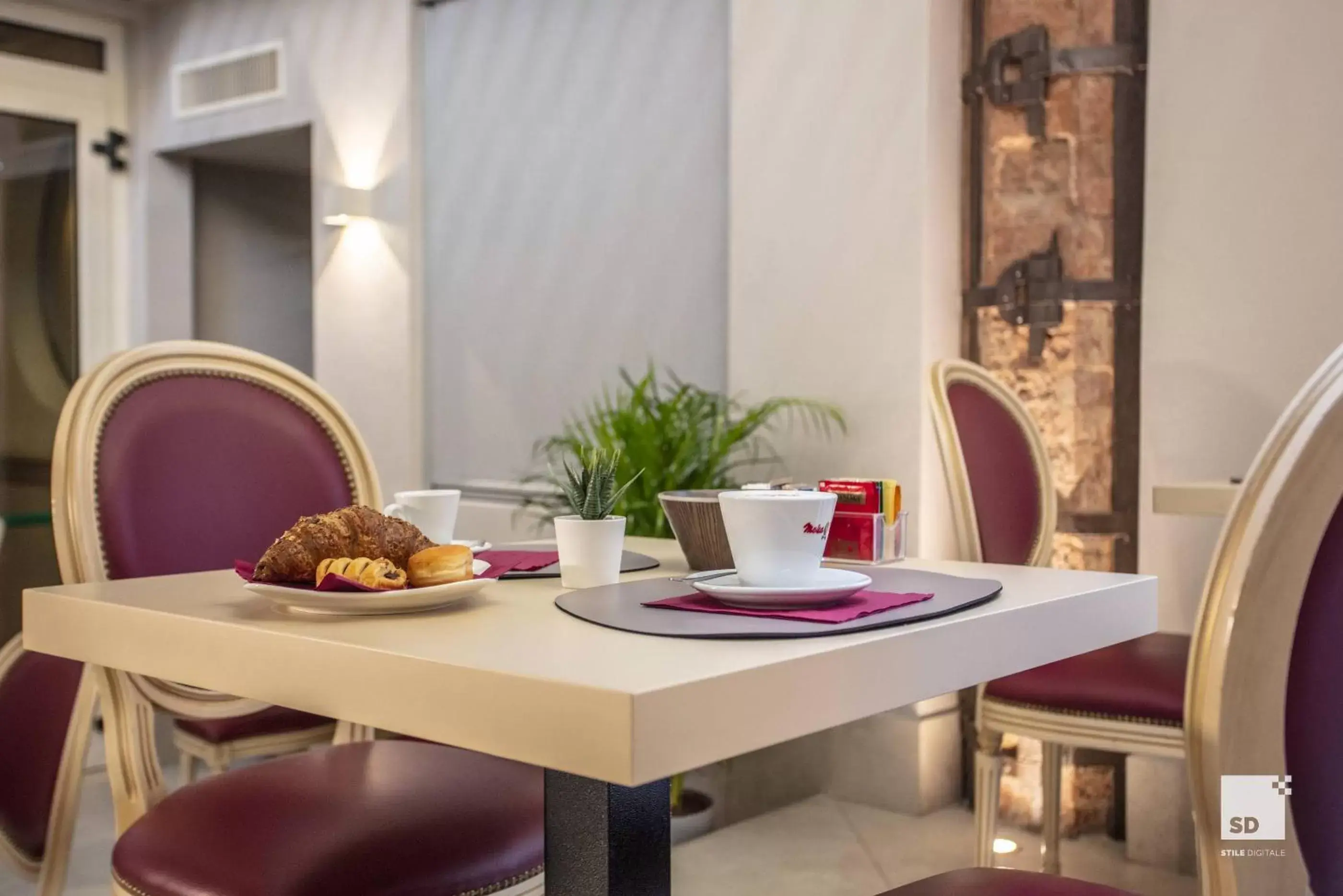 Breakfast in Hotel Cavour