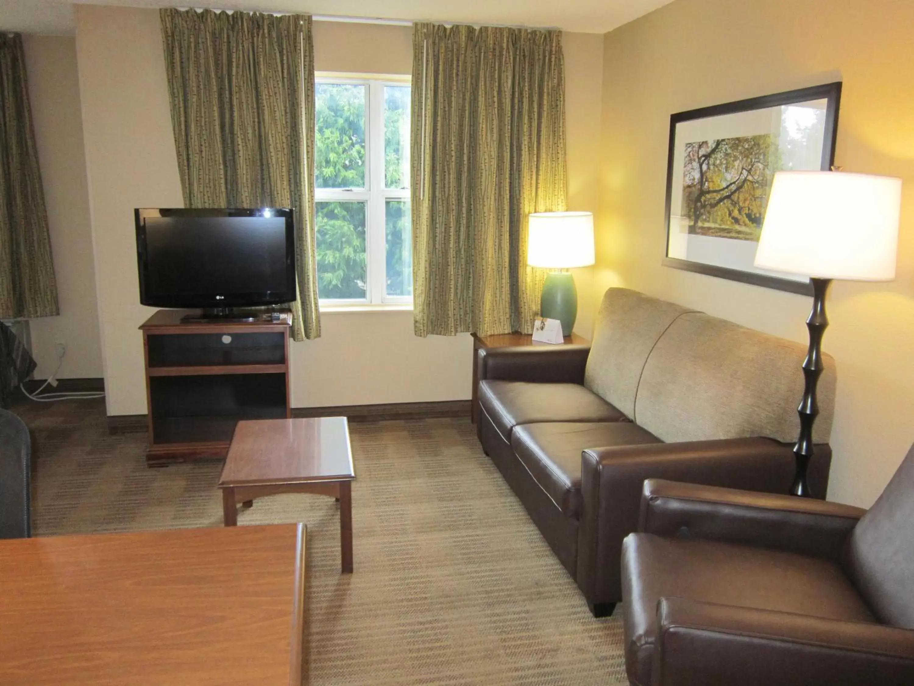 TV and multimedia, Seating Area in Extended Stay America Suites - Seattle - Everett - Silverlake