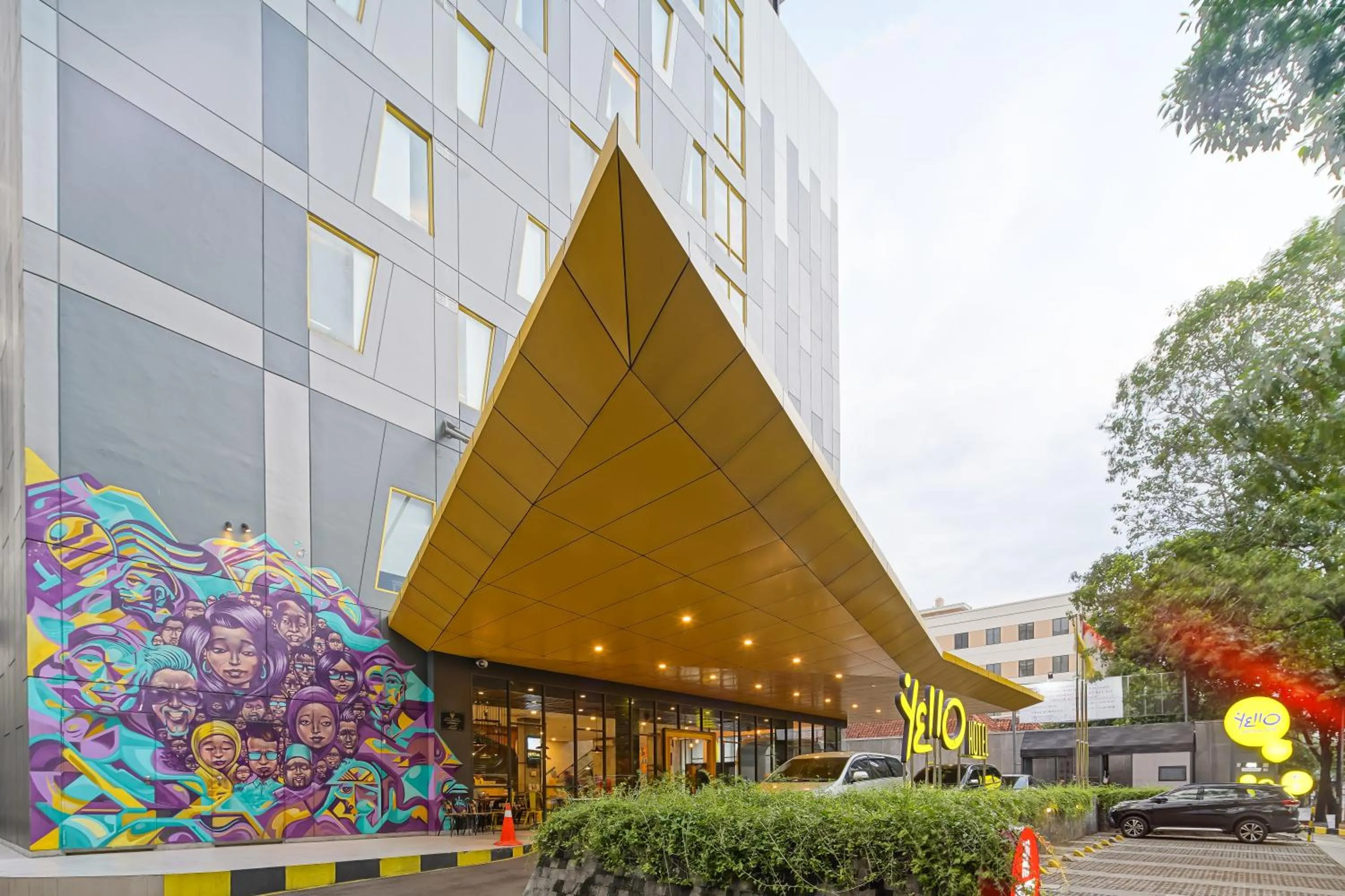 Property building in Yello Hotel Manggarai