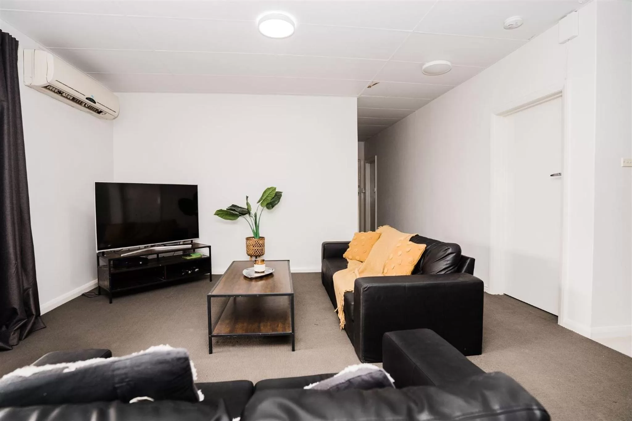 Hurley's Bar & Bistro