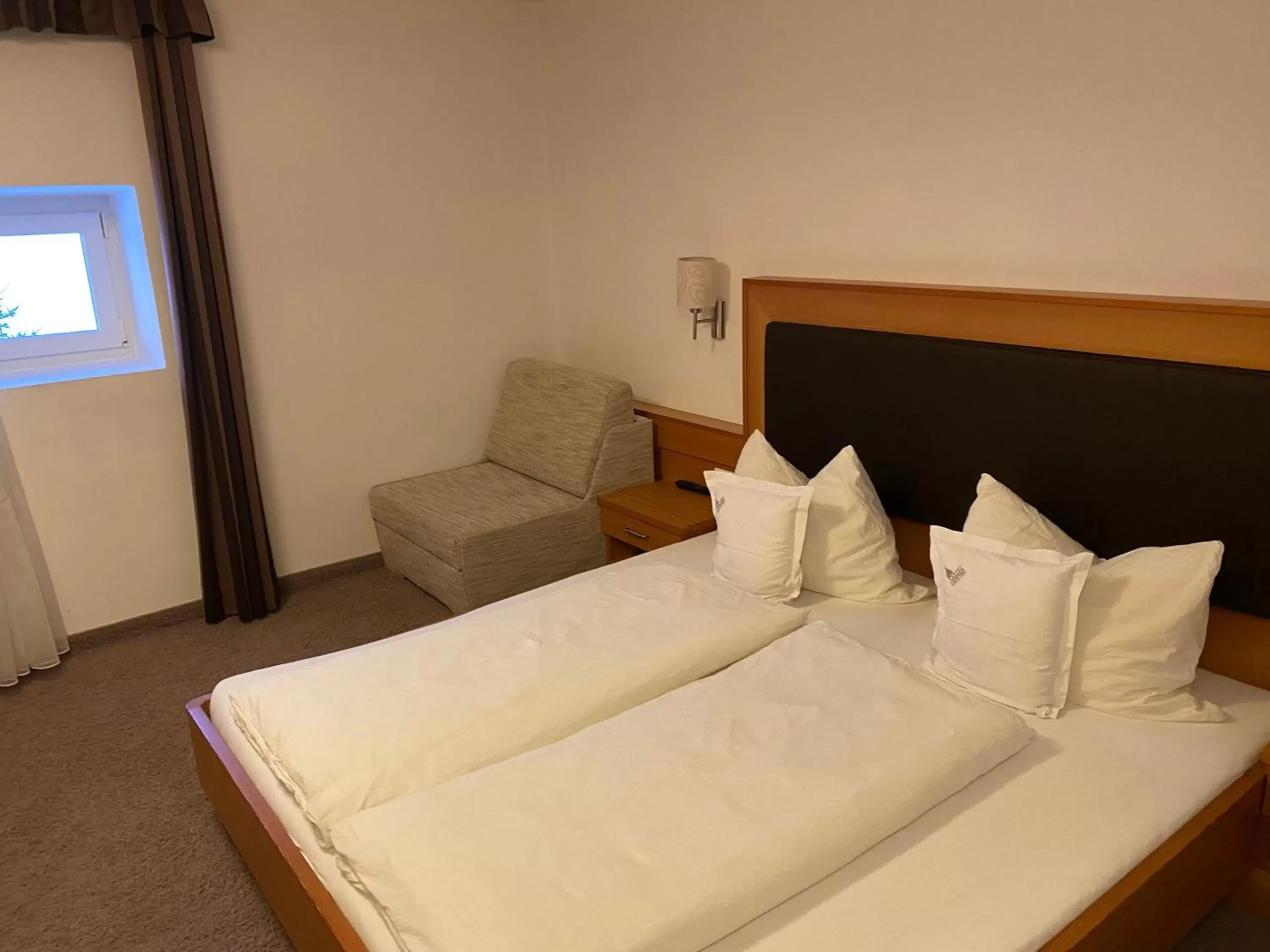 Bedroom, Bed in Hotel Castel Latemar