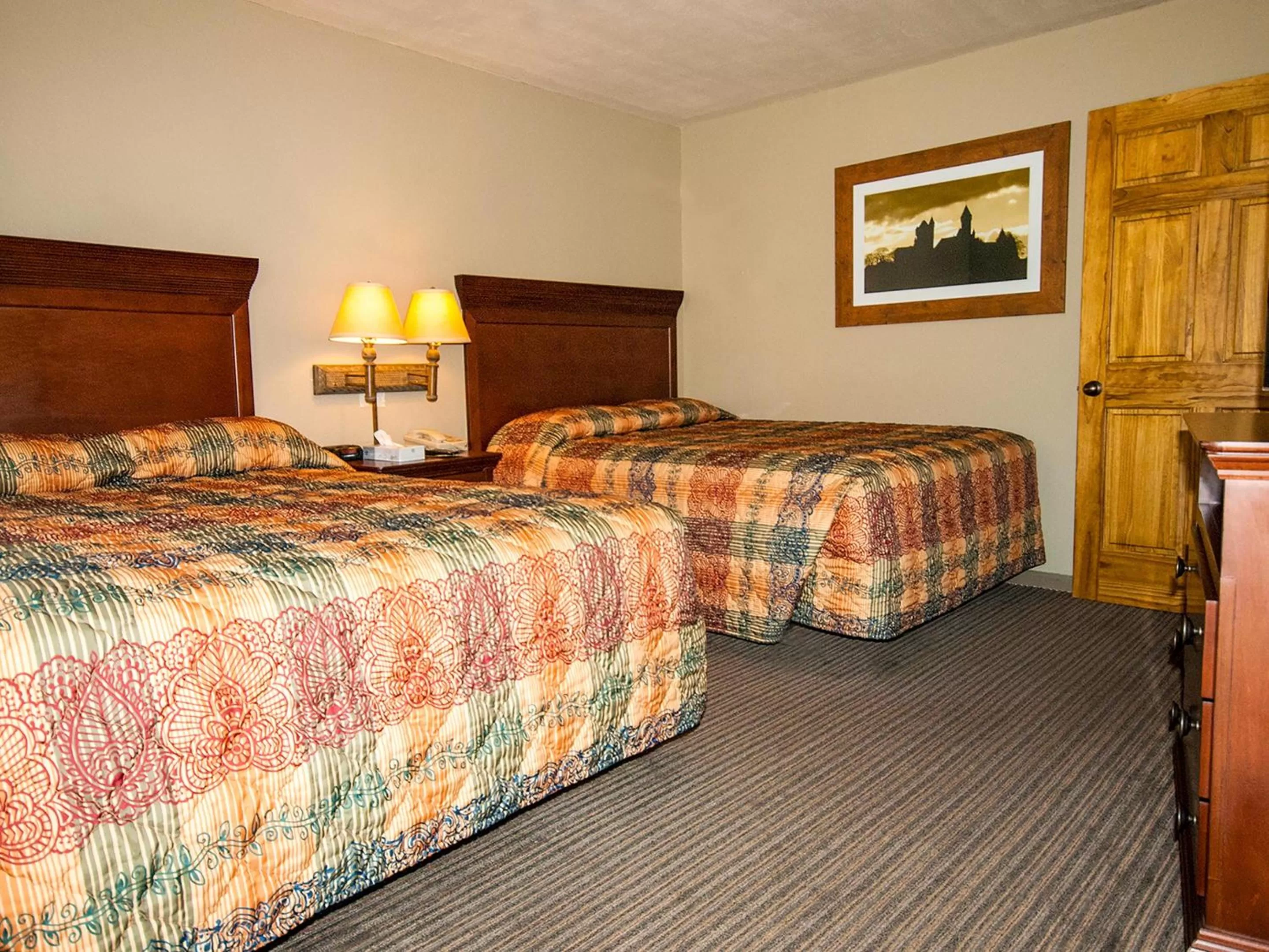 Bedroom, Bed in The Resort at Schlitterbahn