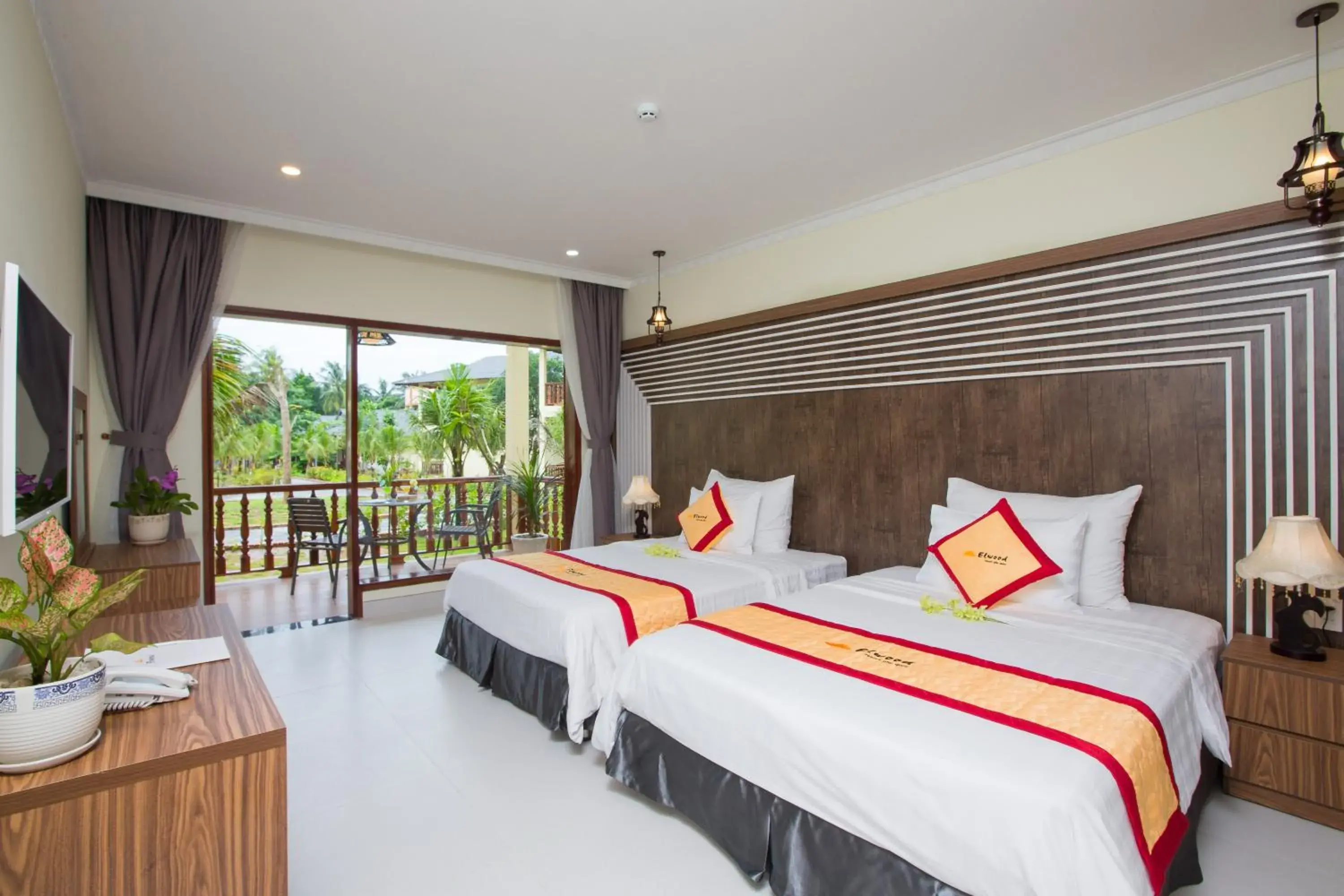 Deluxe Double or Twin Room in Elwood Premier Resort Phu Quoc Deluxe Double or Twin Room in Elwood Premier Resort Phu Quoc