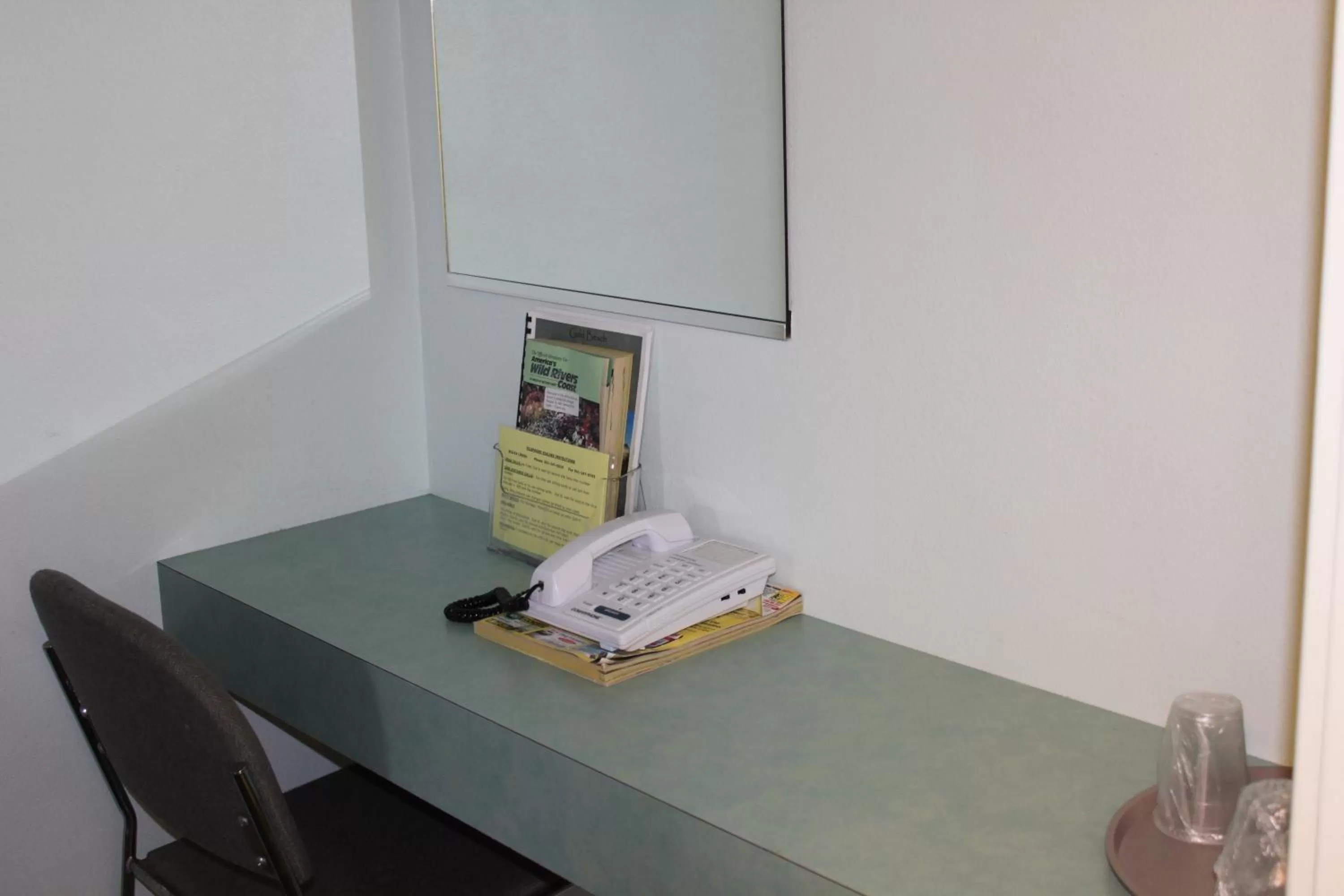 Decorative detail in Azalea Lodge