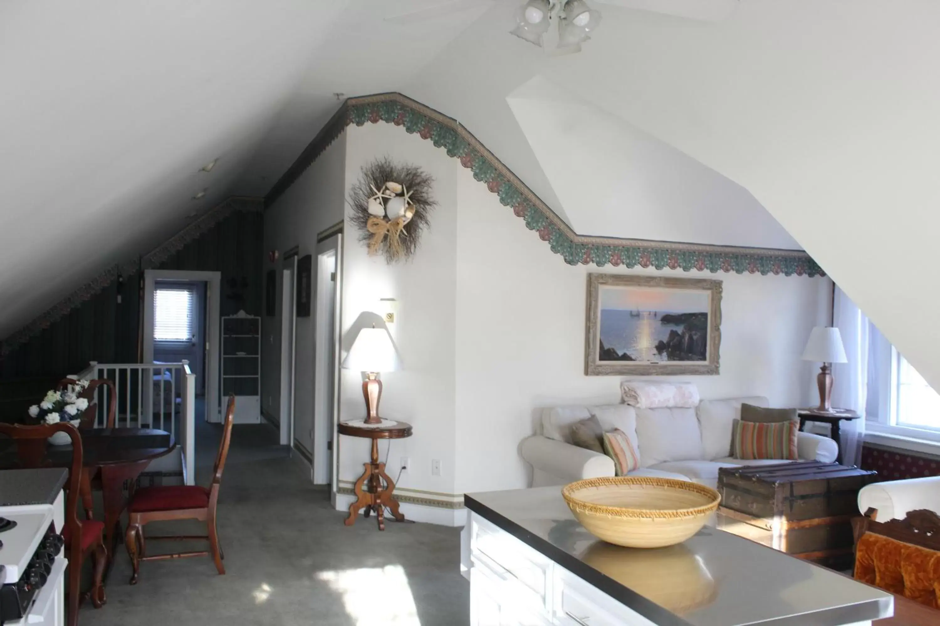 Living room, Seating Area in Old Orchard Beach Inn