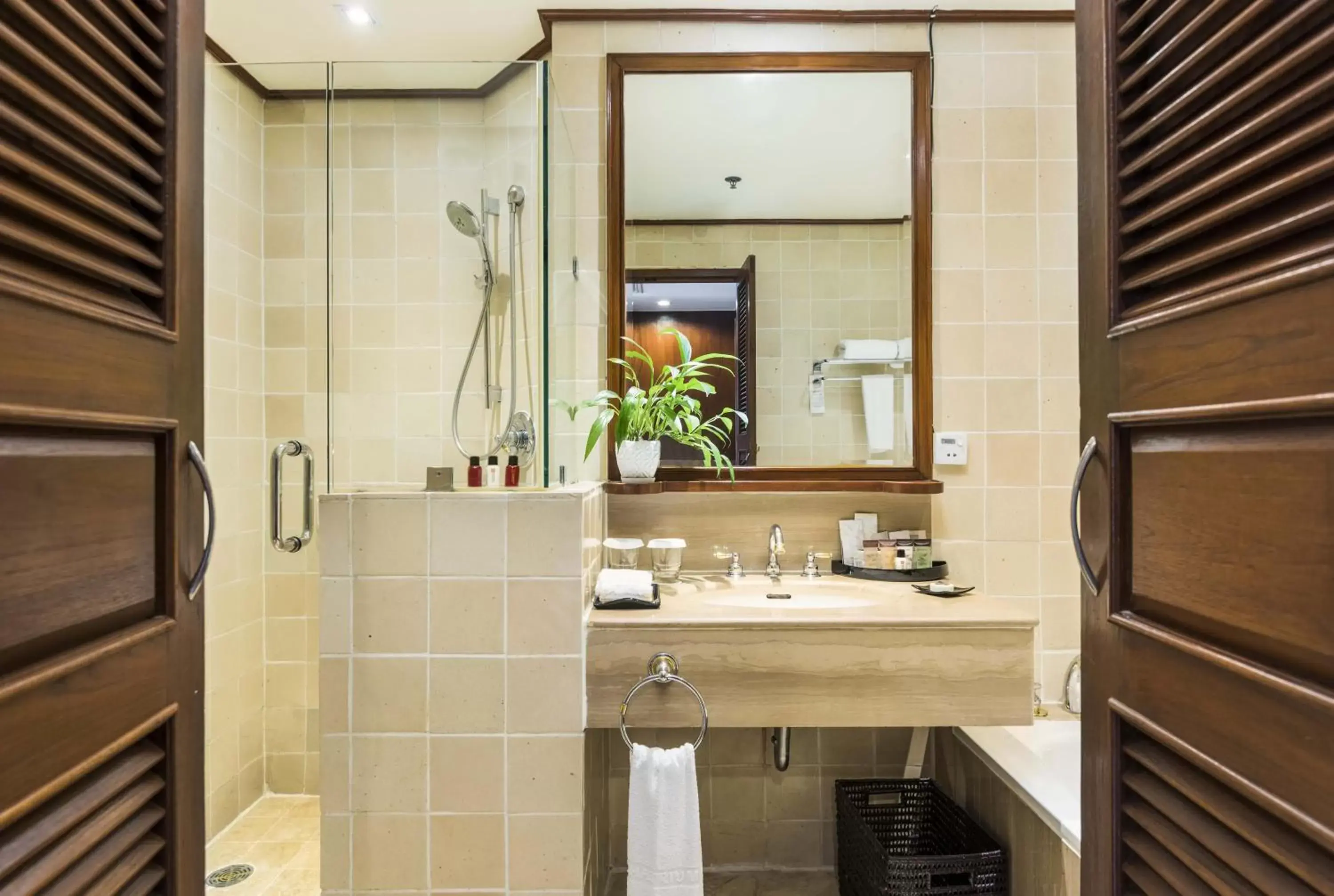 Shower, Bathroom in Chatrium Hotel Royal Lake Yangon