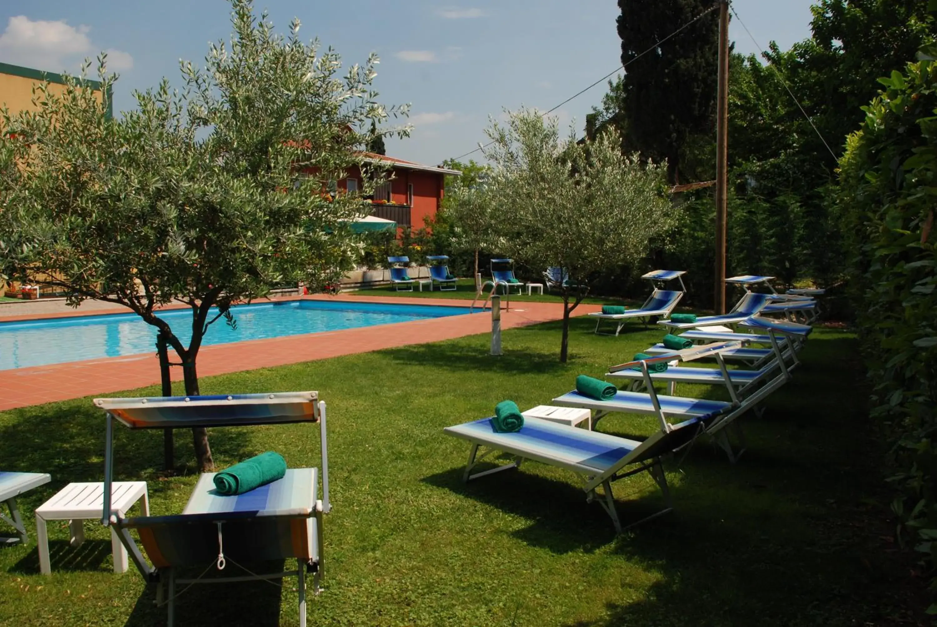 Garden, Swimming Pool in Hotel La Pergola