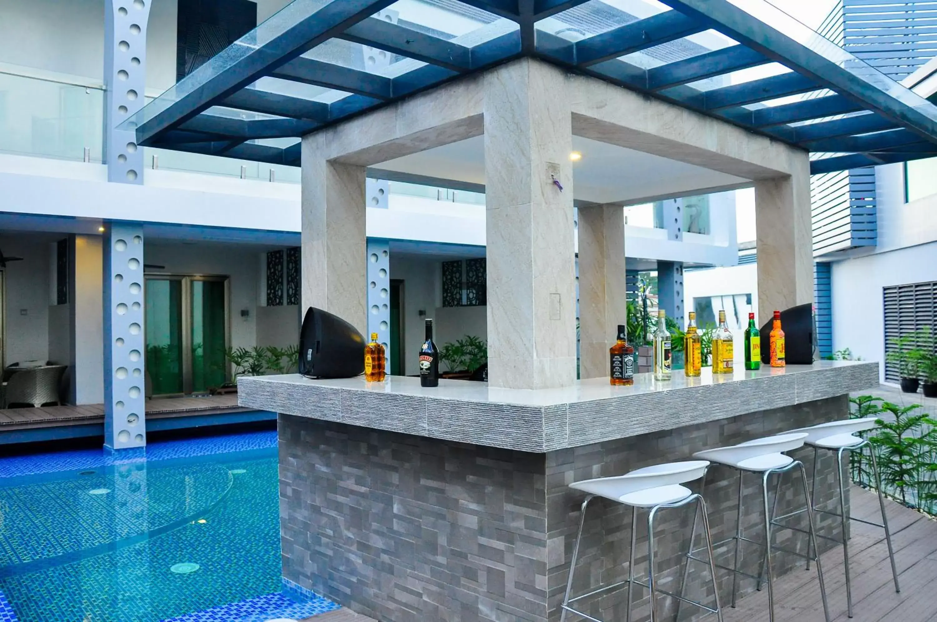 Lounge or bar in Eloisa Royal Suites Lounge or bar in Eloisa Royal Suites