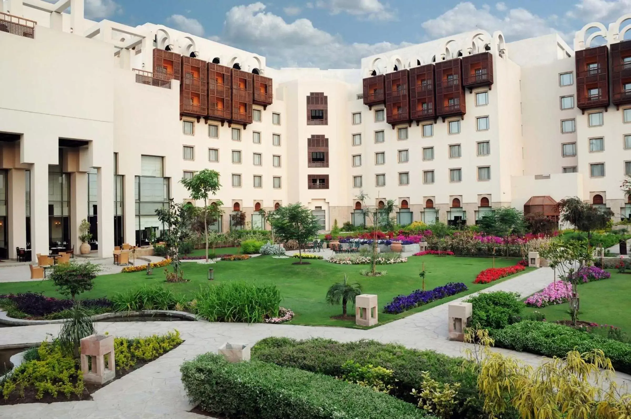 Facade/entrance, Property Building in Islamabad Serena Hotel
