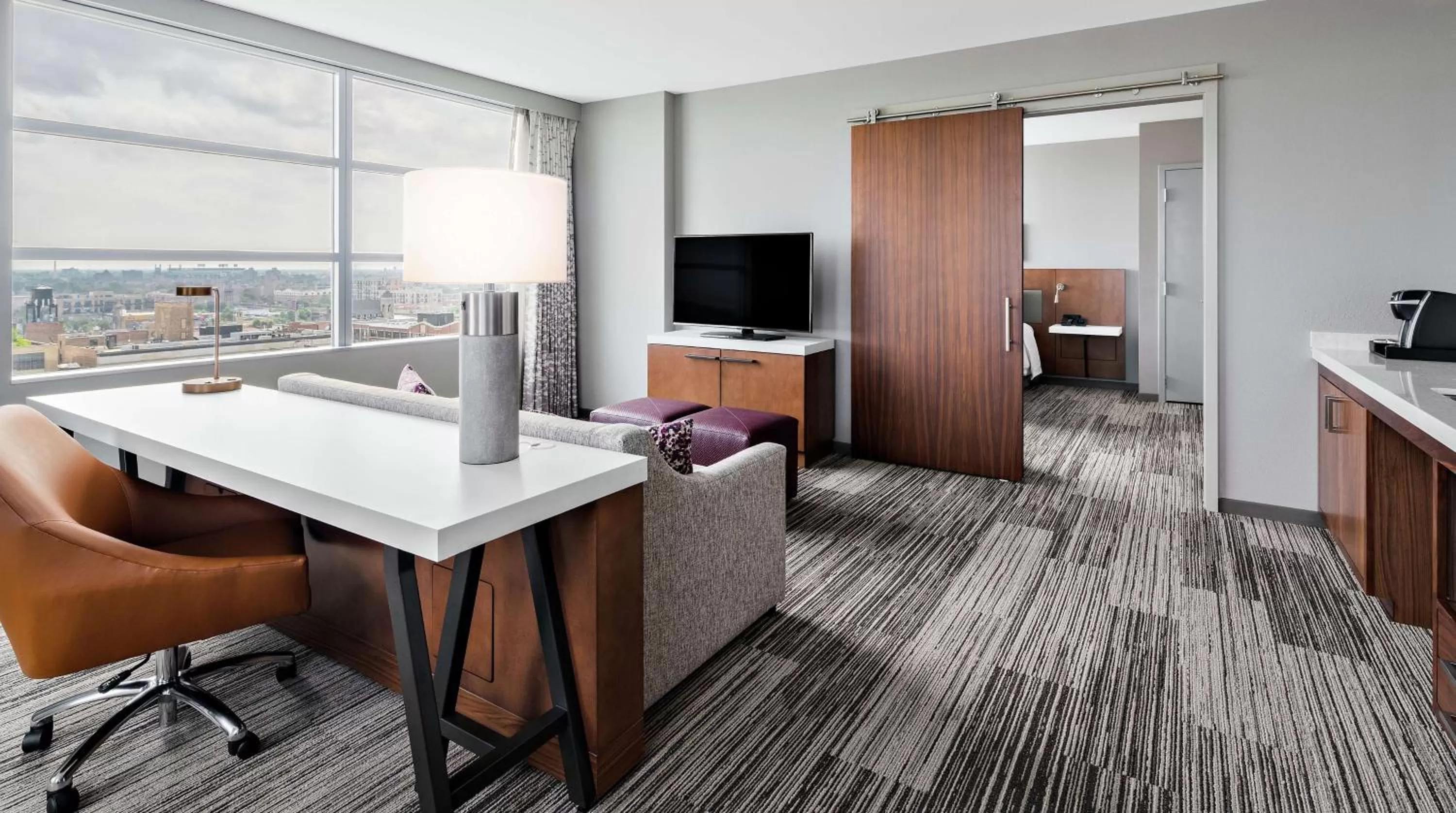 Living room in Hilton Garden Inn Chicago McCormick Place