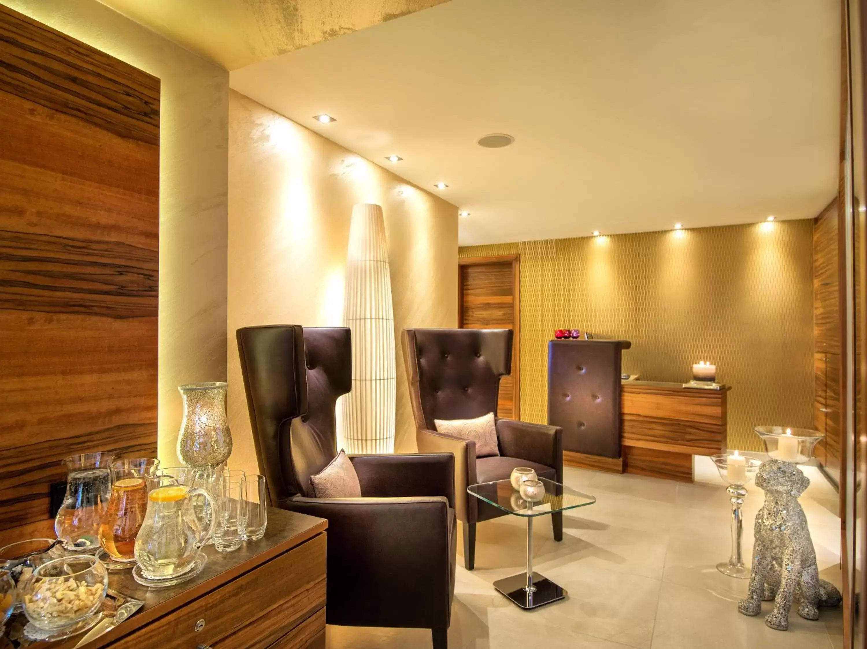 Massage, Seating Area in Alpines Lifestyle Hotel Tannenhof