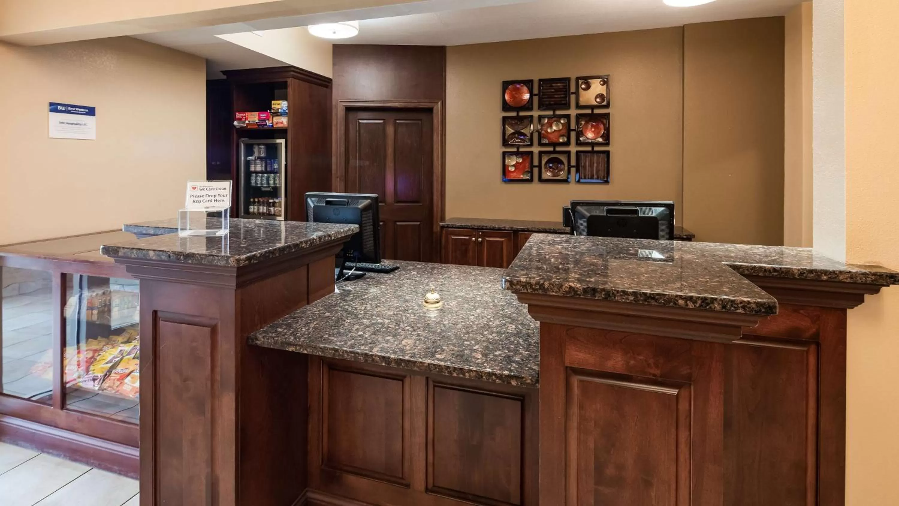 Lobby or reception in Best Western Plus Wausau-Rothschild Hotel