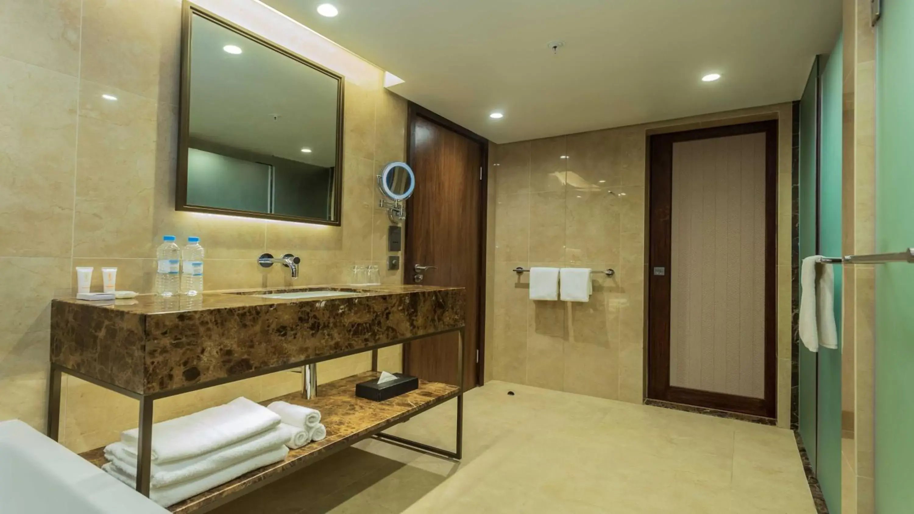 Photo of the whole room, Bathroom in InterContinental Lusaka, an IHG Hotel