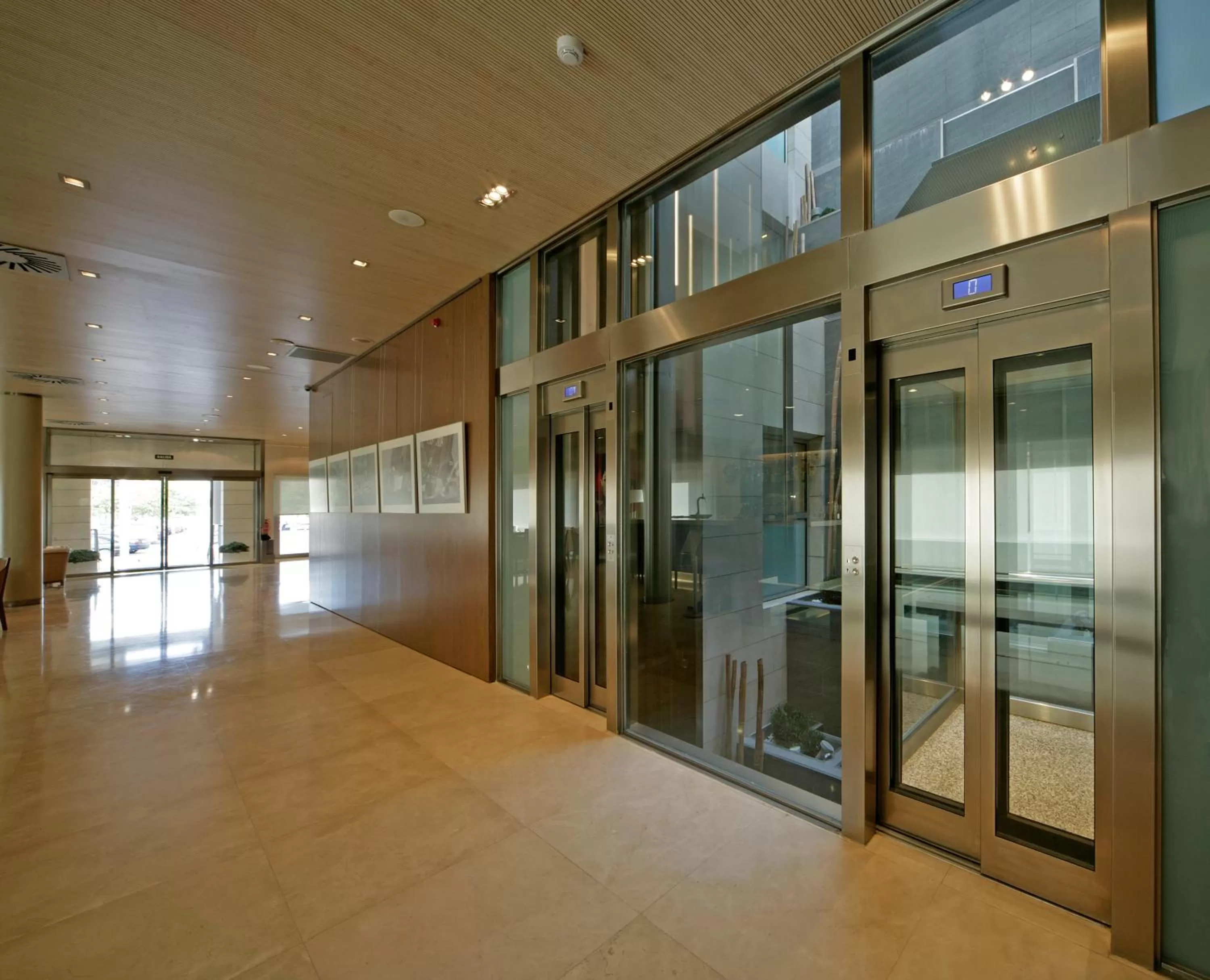 Food and drinks in Hotel Neptuno Playa & Spa