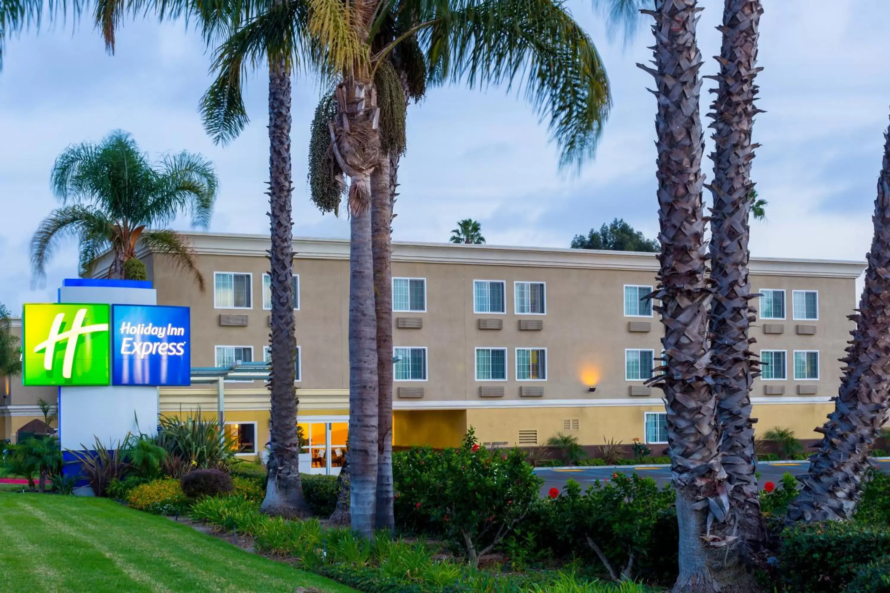 Property Building in Holiday Inn Express San Diego SeaWorld, an IHG Hotel