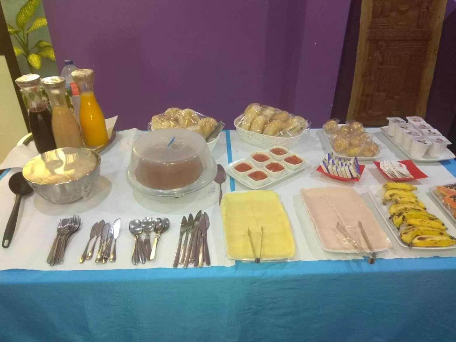 Buffet breakfast in LT Aparthotel