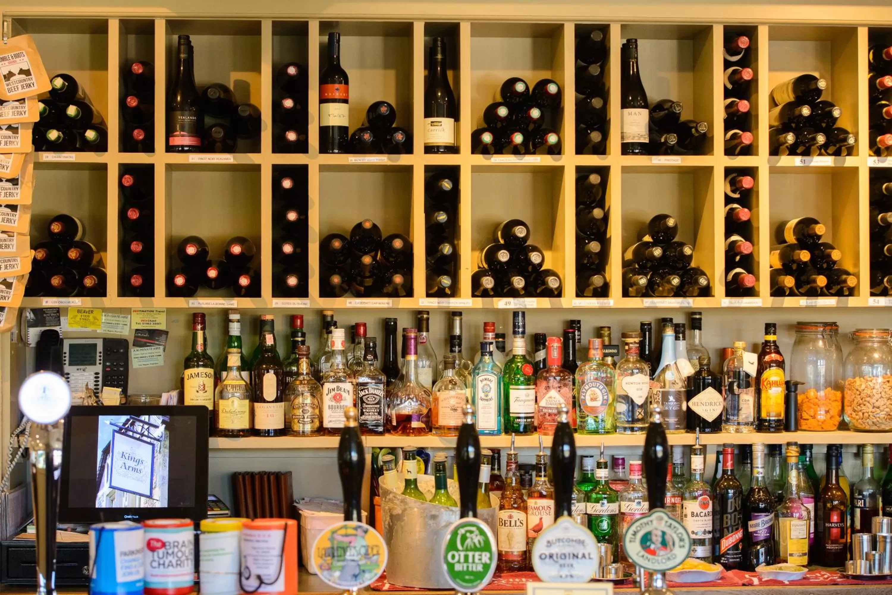 Alcoholic drinks in The Kings Arms