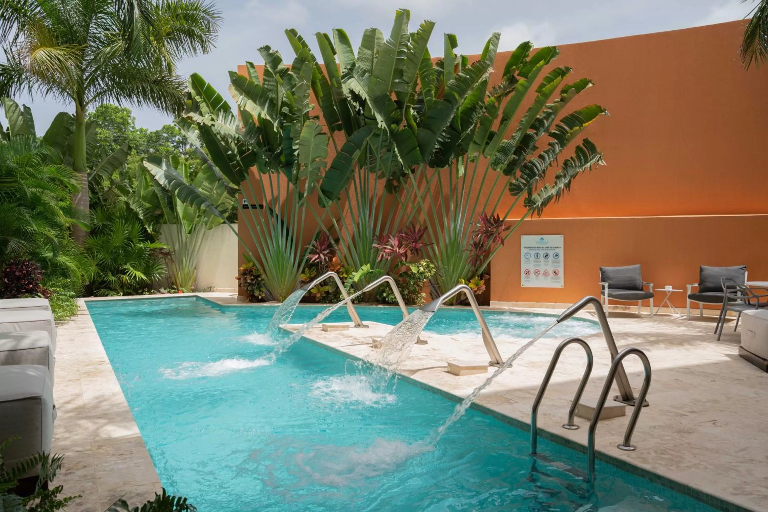 Swimming pool in Valhalla Residences by Biwa