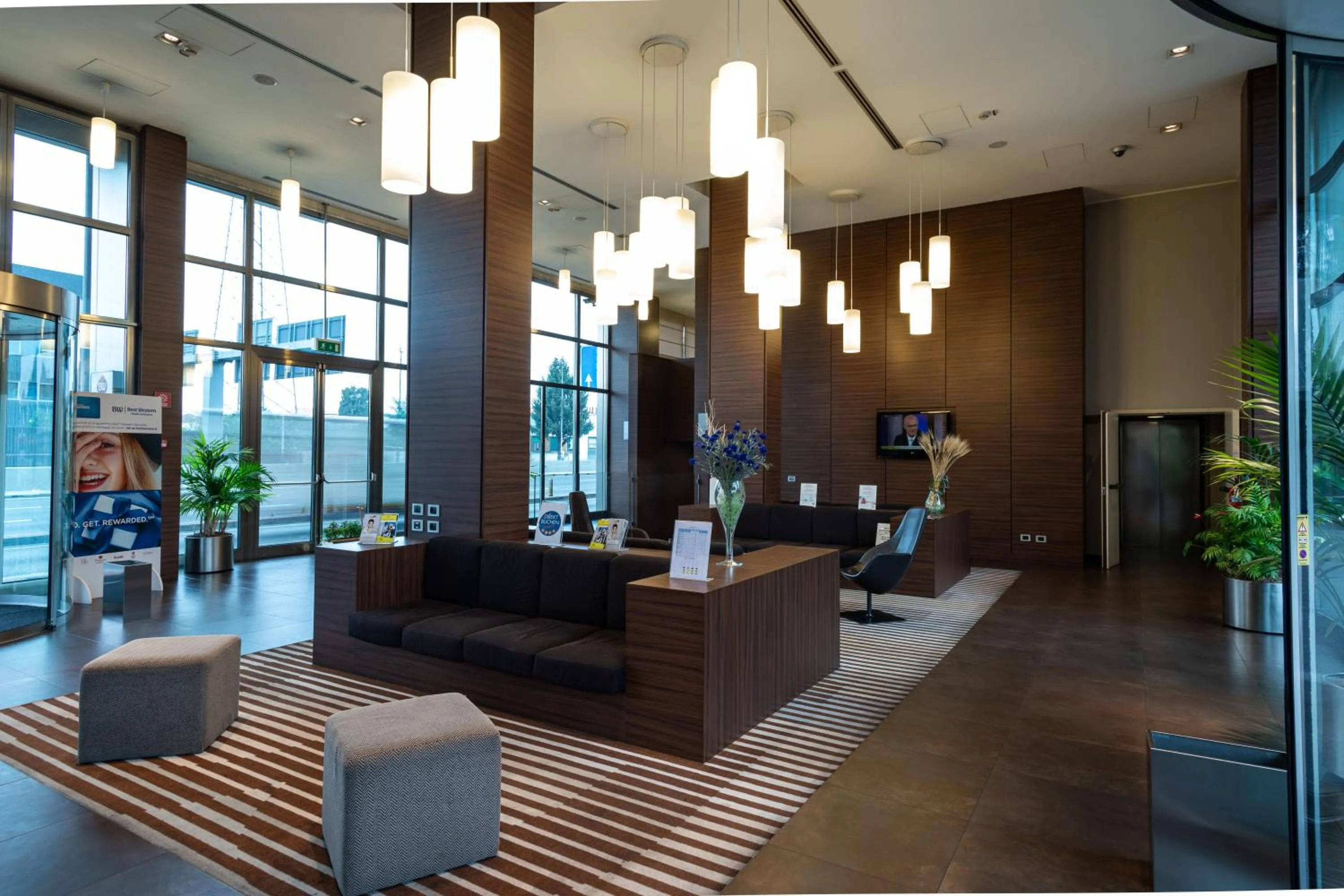 Seating area in Best Western Plus Hotel Monza e Brianza Palace