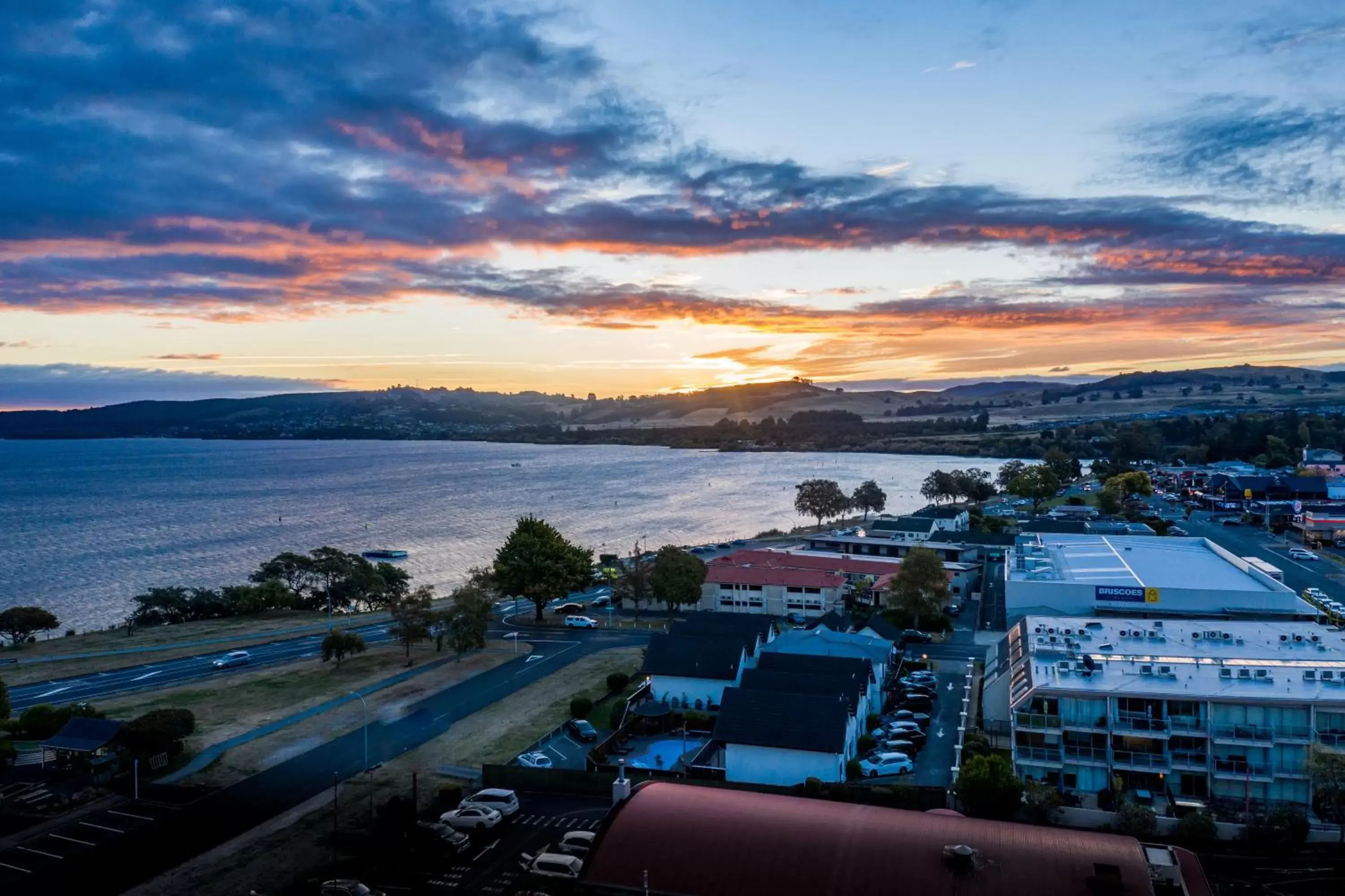 Property building, Bird's-eye View in Le Chalet Suisse Motel Taupo