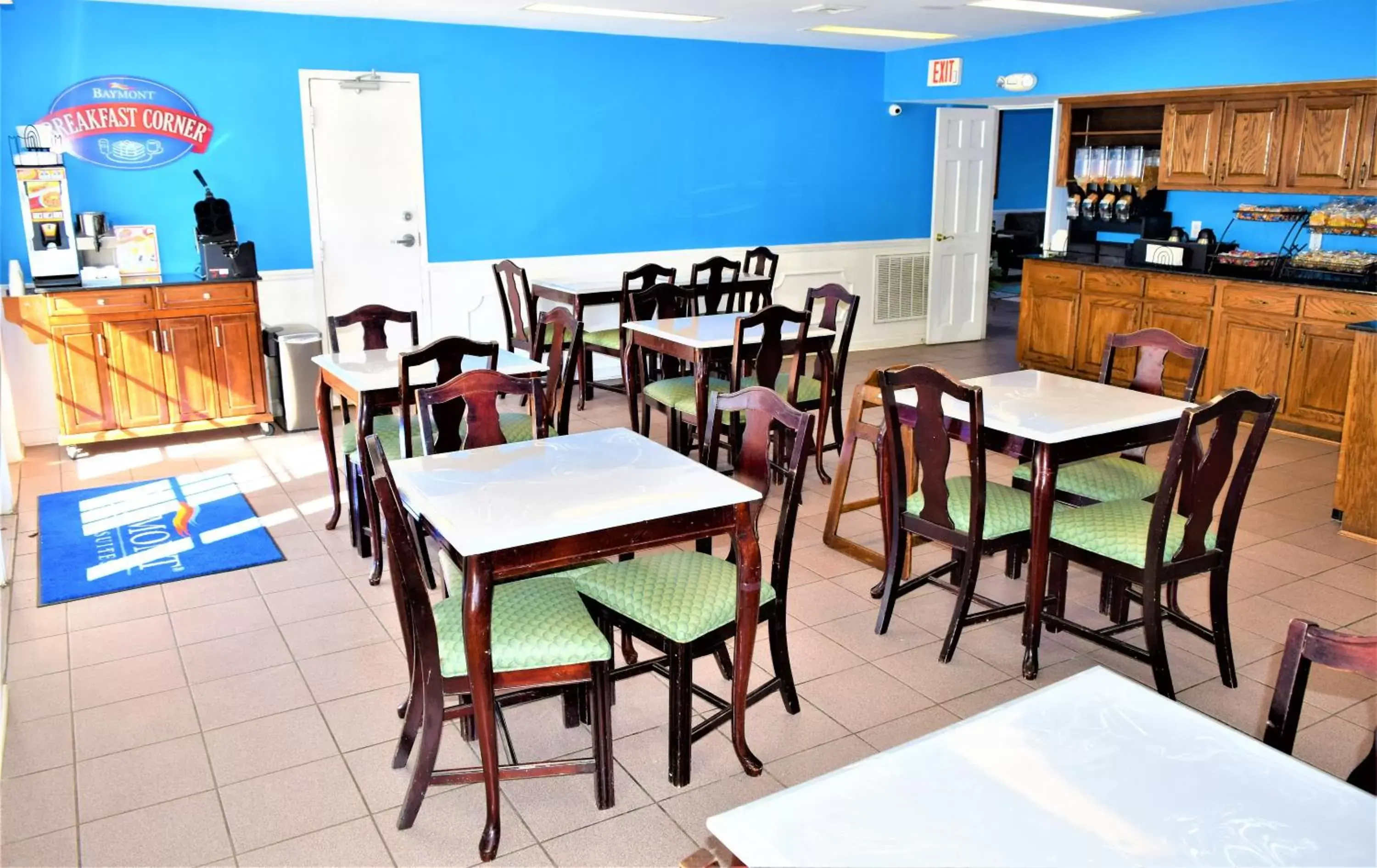 Continental breakfast, Restaurant/Places to Eat in Baymont by Wyndham Forest City