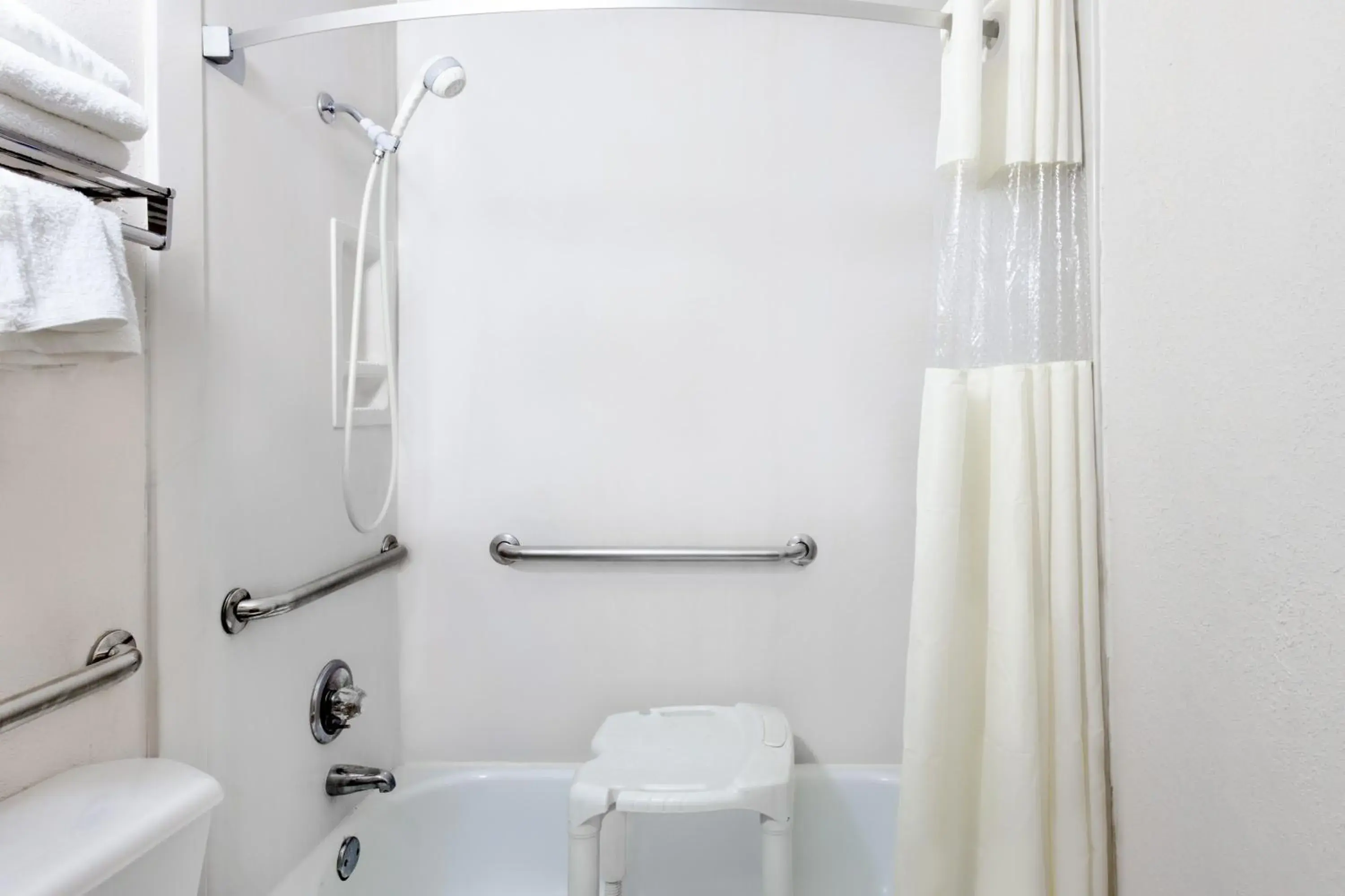 Shower, Bathroom in Days Inn by Wyndham Cullman