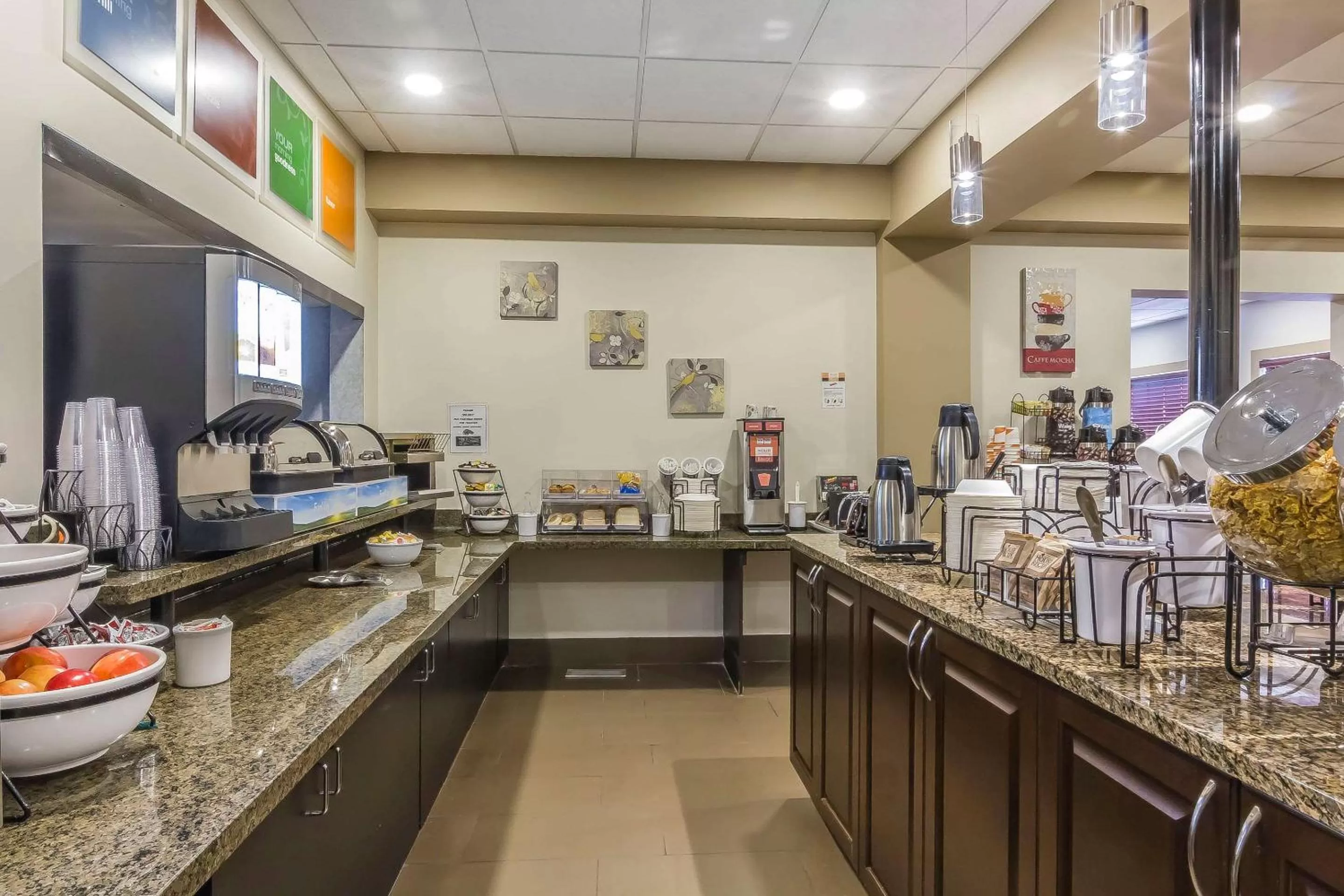 Restaurant/places to eat in Comfort Inn & Suites