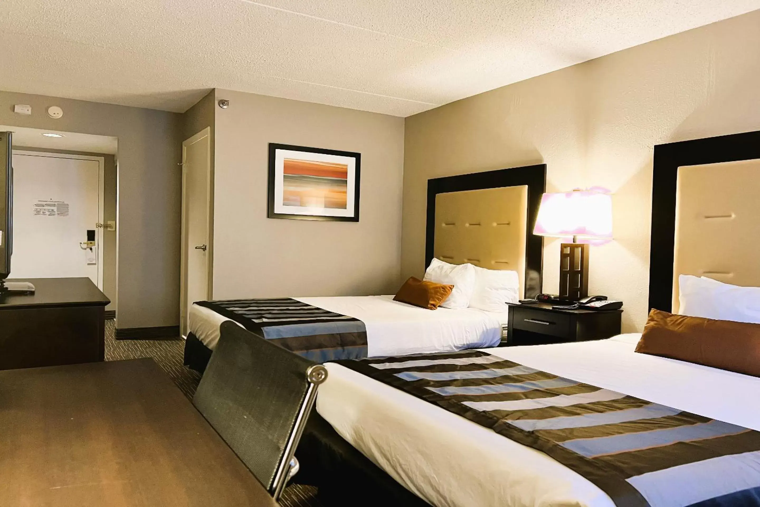 Bedroom, Bed in The Plaza On The Pike Hotel Atlantic City West by OYO