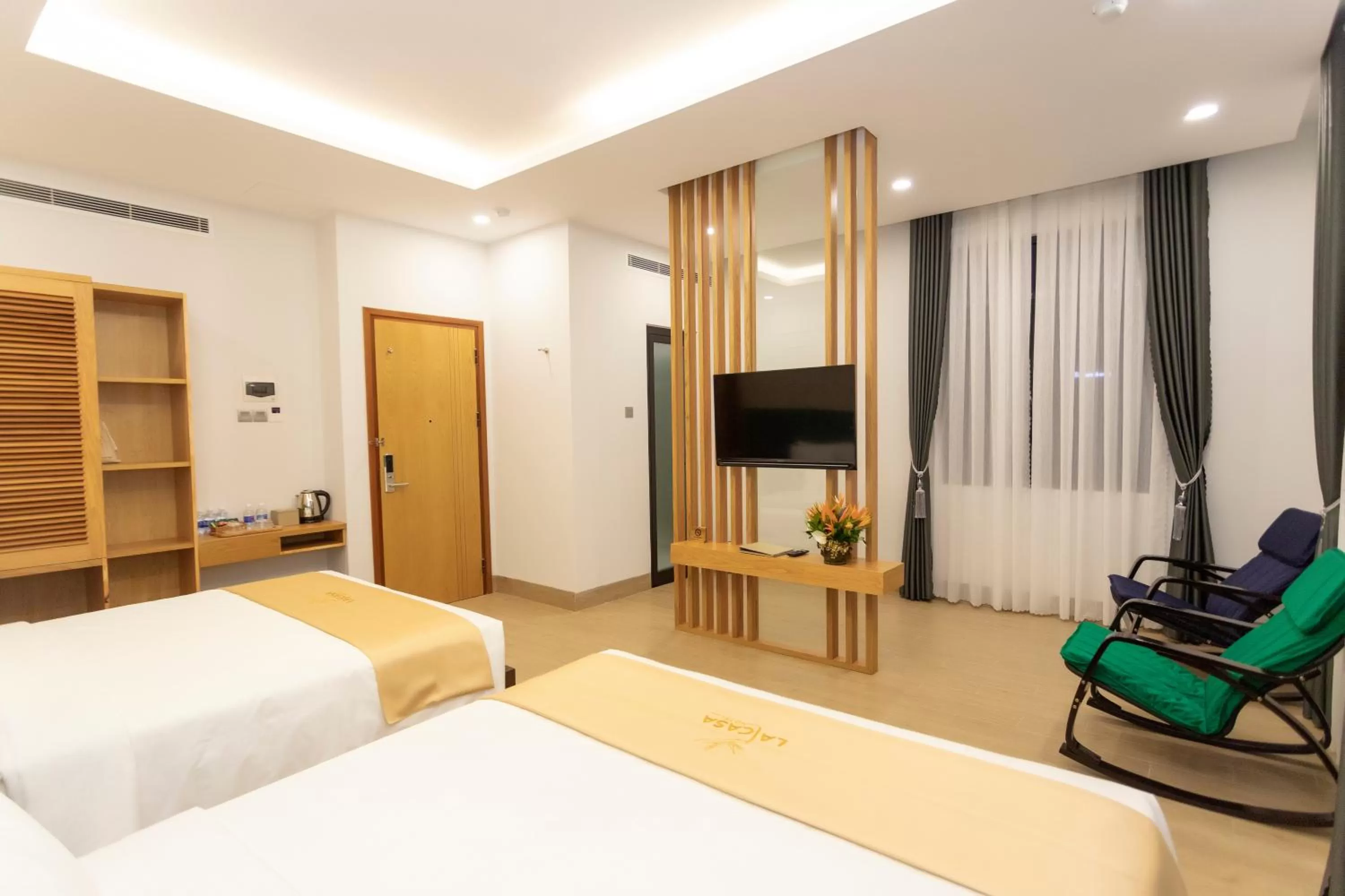 Photo of the whole room in La Casa Tuy Hòa