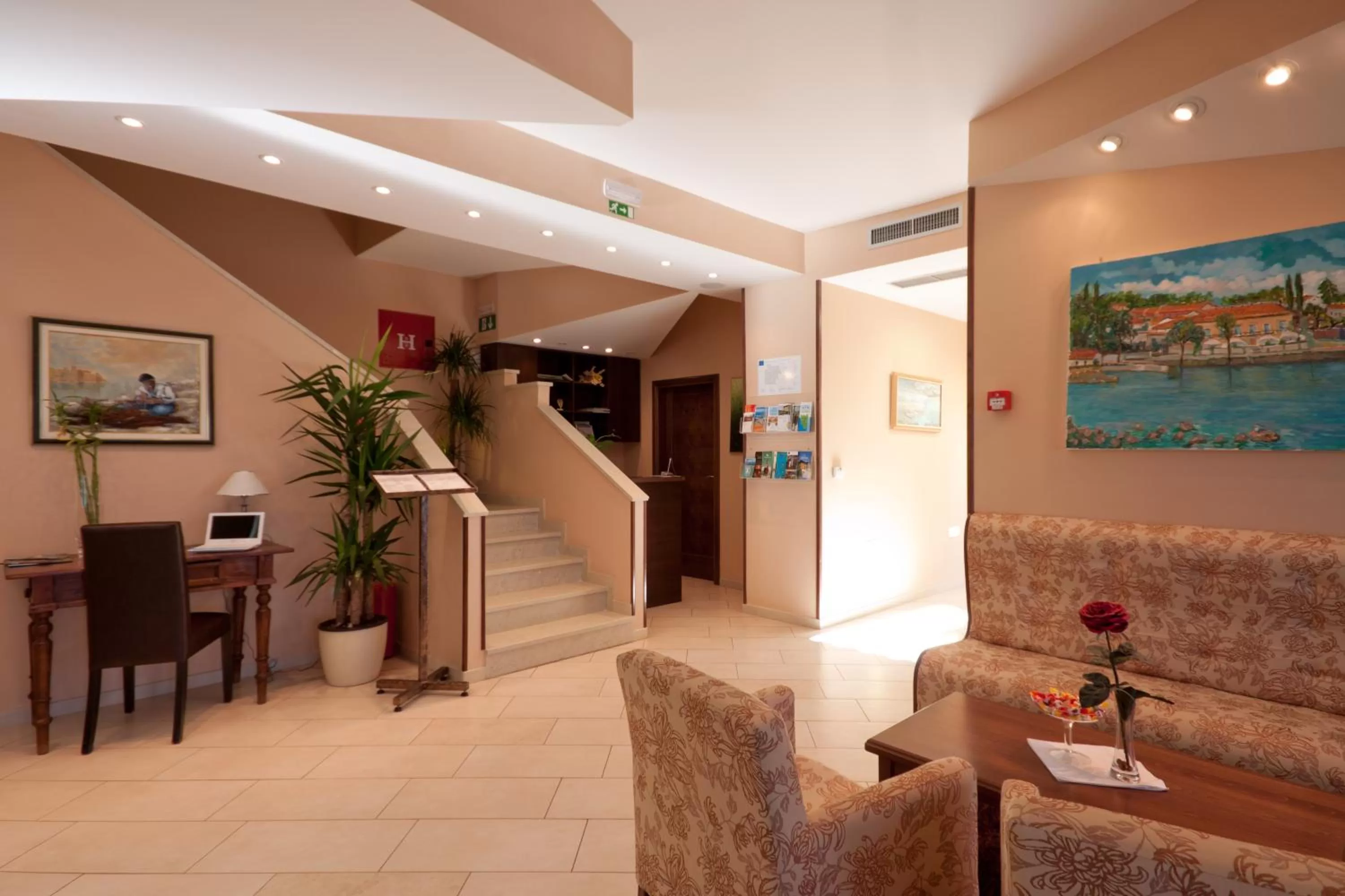 Lobby or reception in Hotel Zlatna Vala