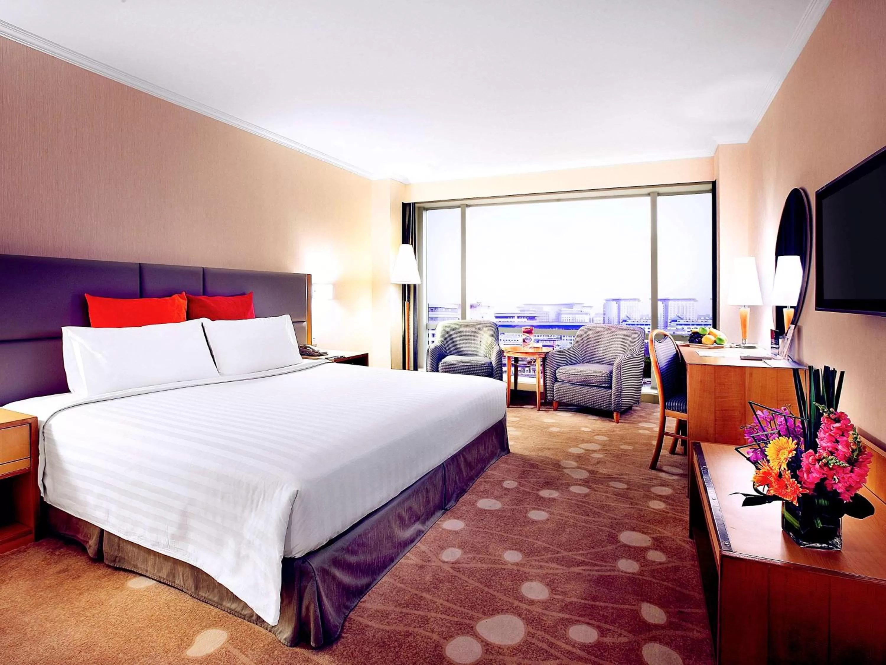 Photo of the whole room, Bed in Beijing XinQiao Hotel