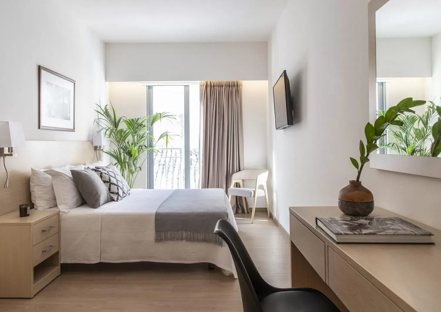 Photo of the whole room, Bed in Gallery Suites & Residences Piraeus Photo of the whole room, Bed in Gallery Suites & Residences Piraeus