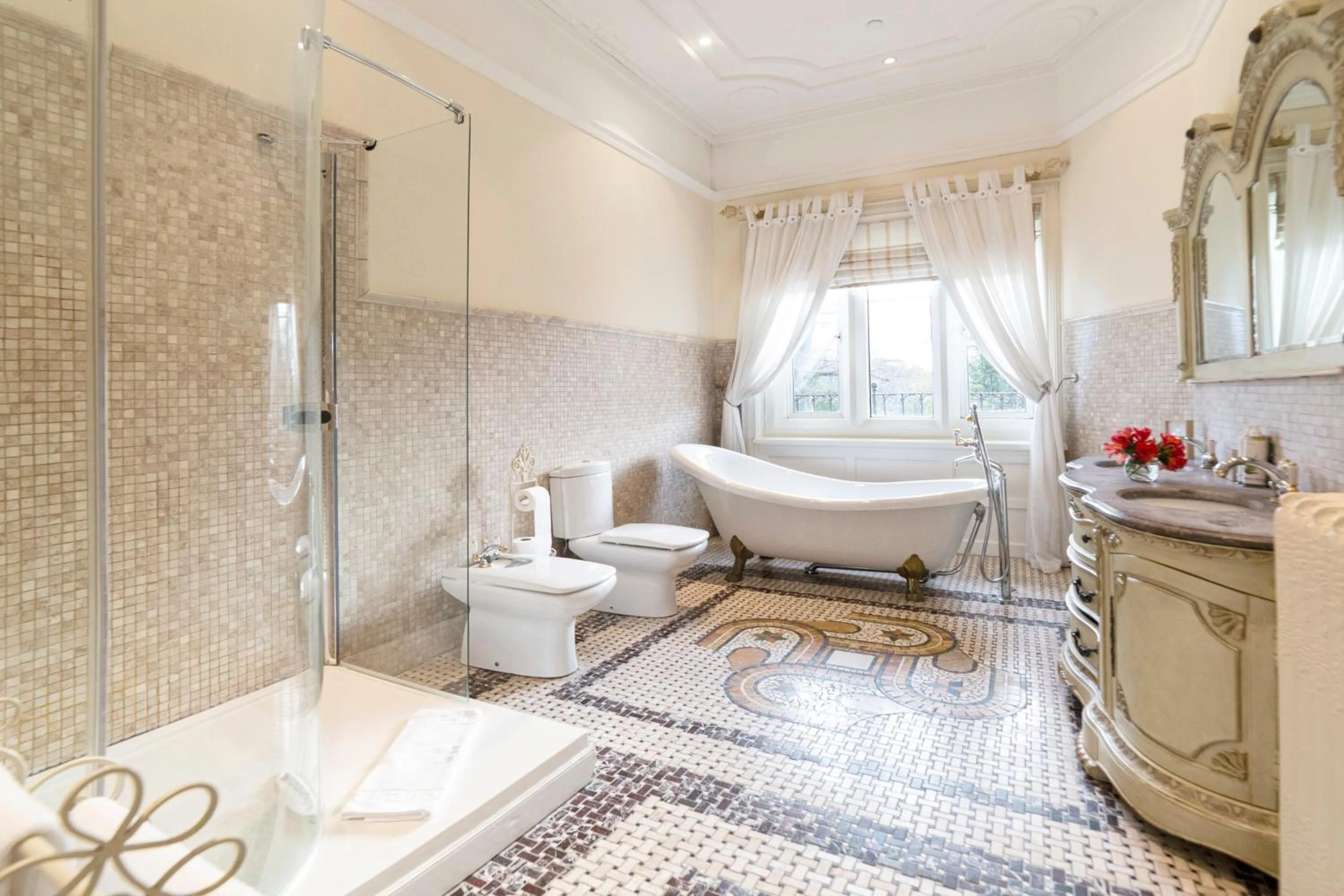 Shower in Berwick Lodge