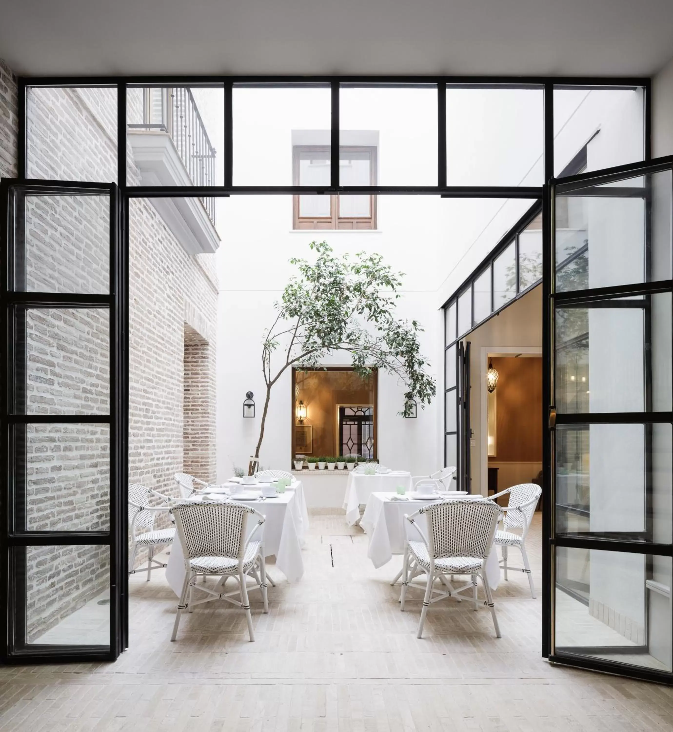 Patio in Hotel Amadeus Sevilla