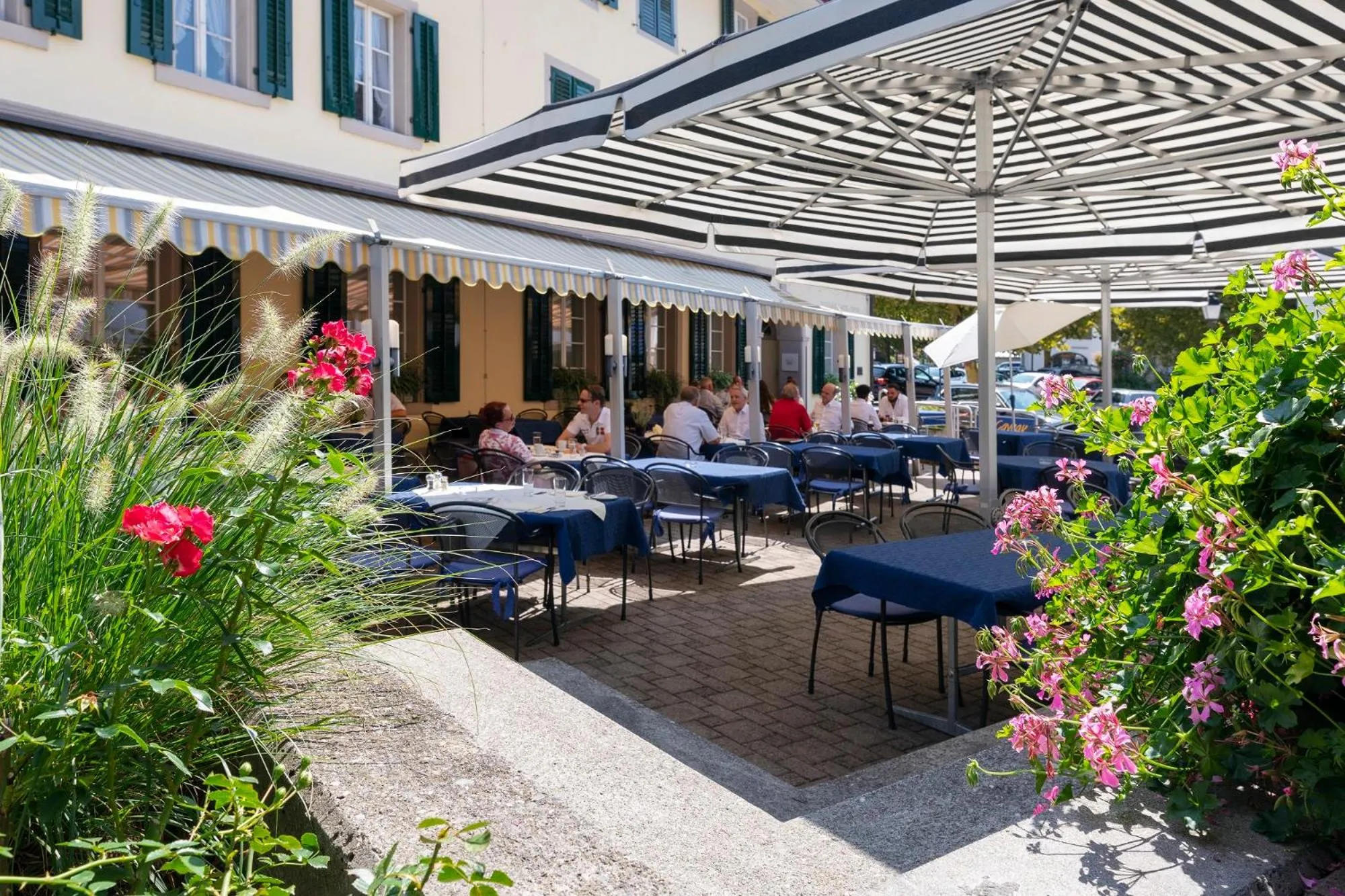 Restaurant/places to eat in Mercure Lenzburg Krone