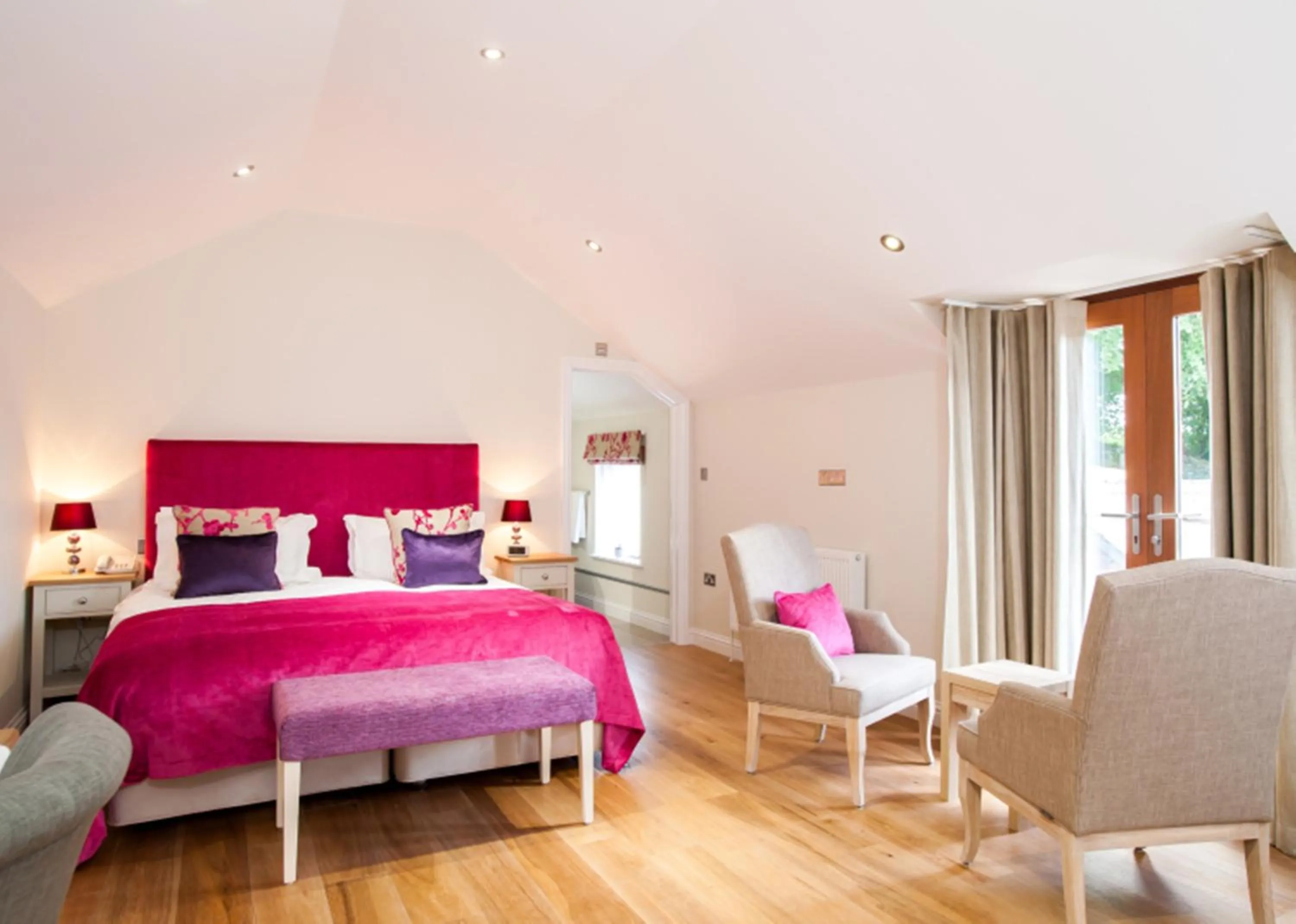 Photo of the whole room, Bed in The Horn Of Plenty