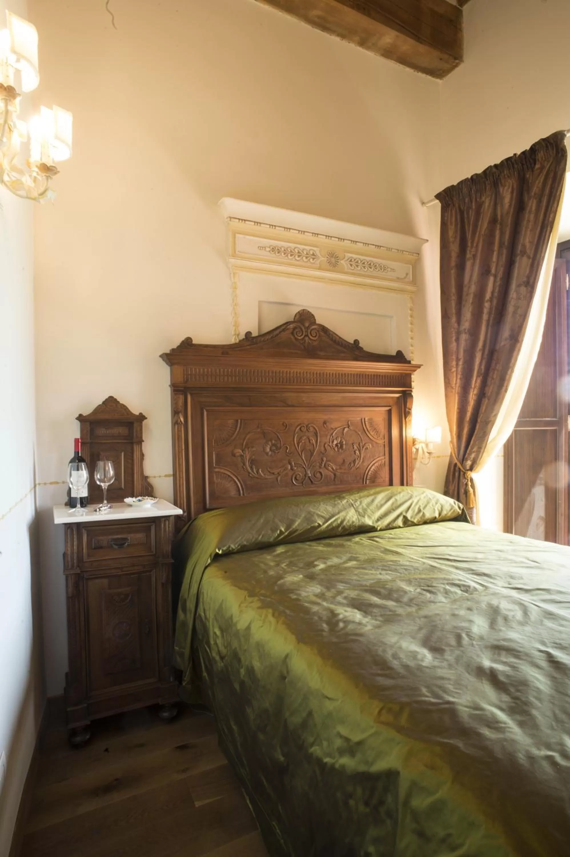 Bed in Palazzo Pacini