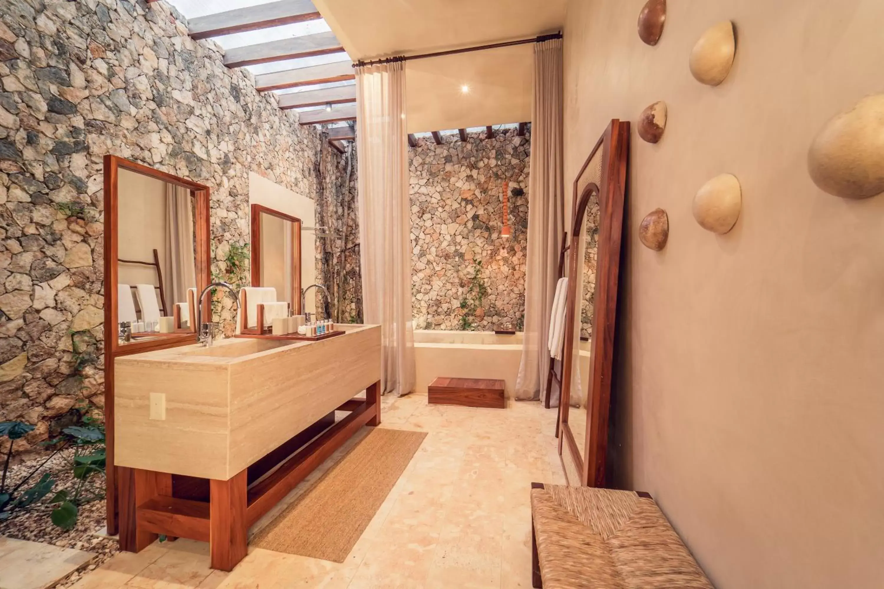 Bathroom in Oriundo Luxury Nature Villas