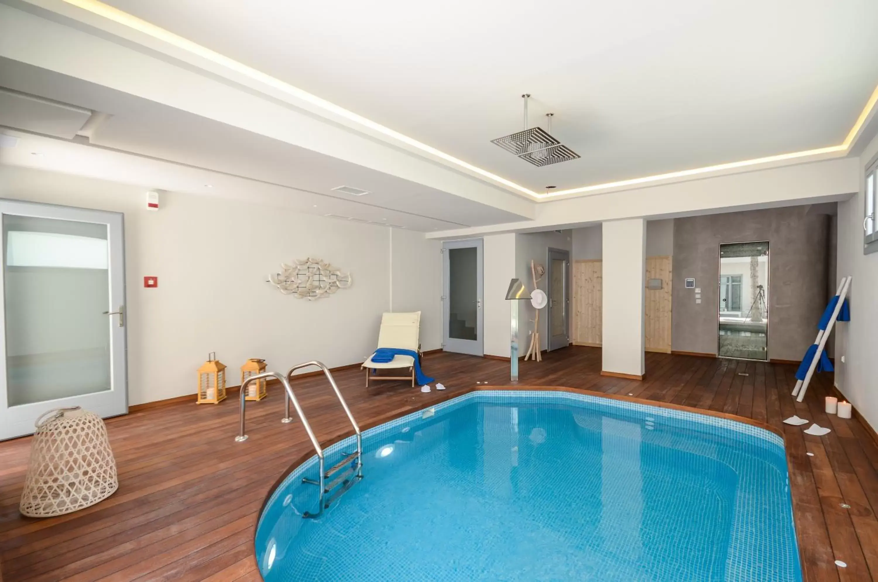 Swimming Pool in Hotel Grotta