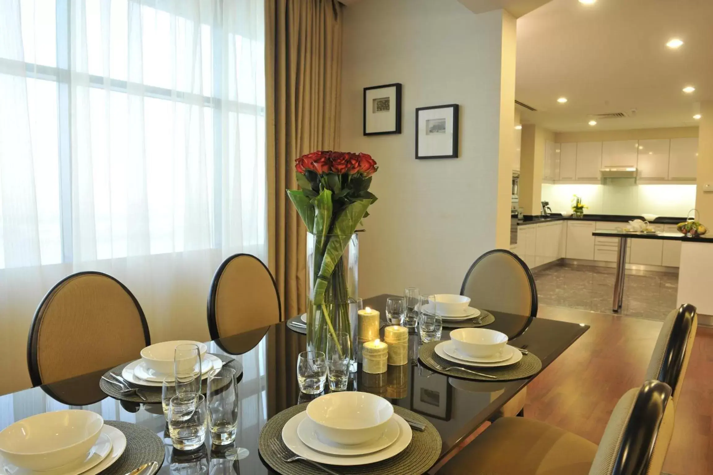 Kitchen or kitchenette, Restaurant/Places to Eat in Fraser Suites Seef Bahrain